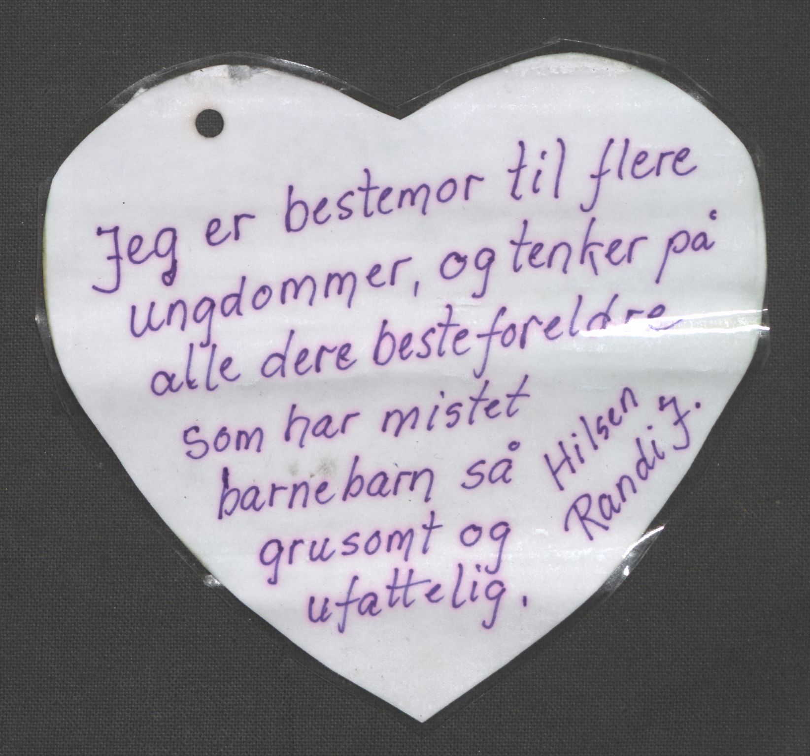 Minnemateriale etter 22.07.2011, RA/S-6313/00/A/L0001: Minnemateriale utvalgt for publisering i forbindelse med ettårsmarkeringen, 2011, p. 617