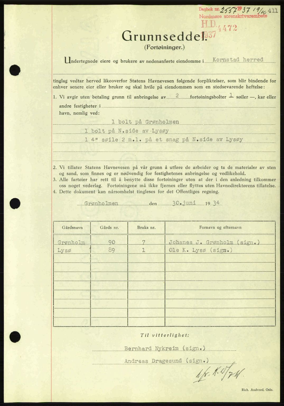 Nordmøre sorenskriveri, SAT/A-4132/1/2/2Ca: Mortgage book no. A82, 1937-1938, Diary no: : 2557/1937