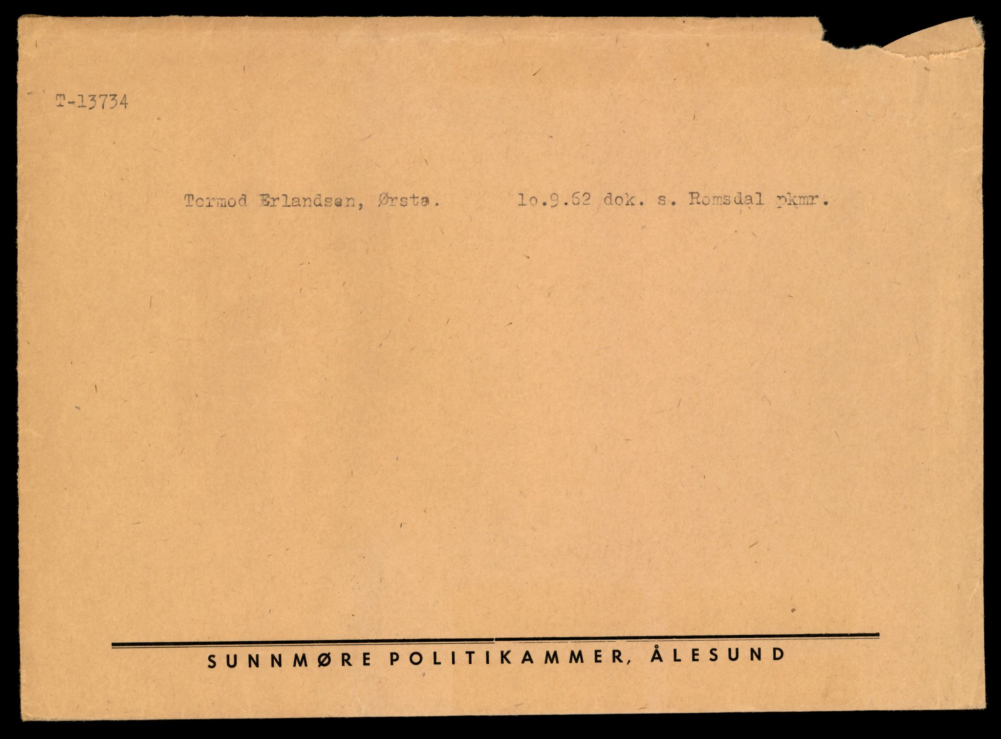 Møre og Romsdal vegkontor - Ålesund trafikkstasjon, AV/SAT-A-4099/F/Fe/L0041: Registreringskort for kjøretøy T 13710 - T 13905, 1927-1998, p. 399