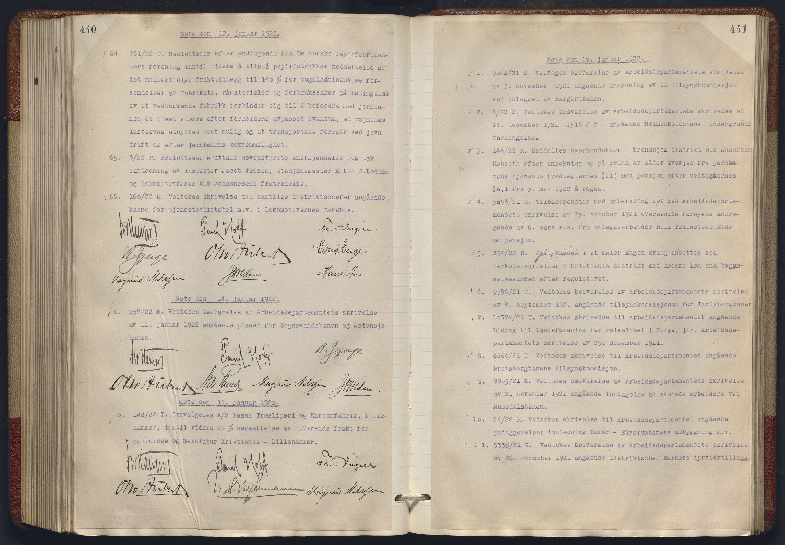 Norges statsbaner, Administrasjons- økonomi- og personalavdelingen, AV/RA-S-3412/A/Aa/L0018: Forhandlingsprotokoll, 1920-1922, p. 440-441