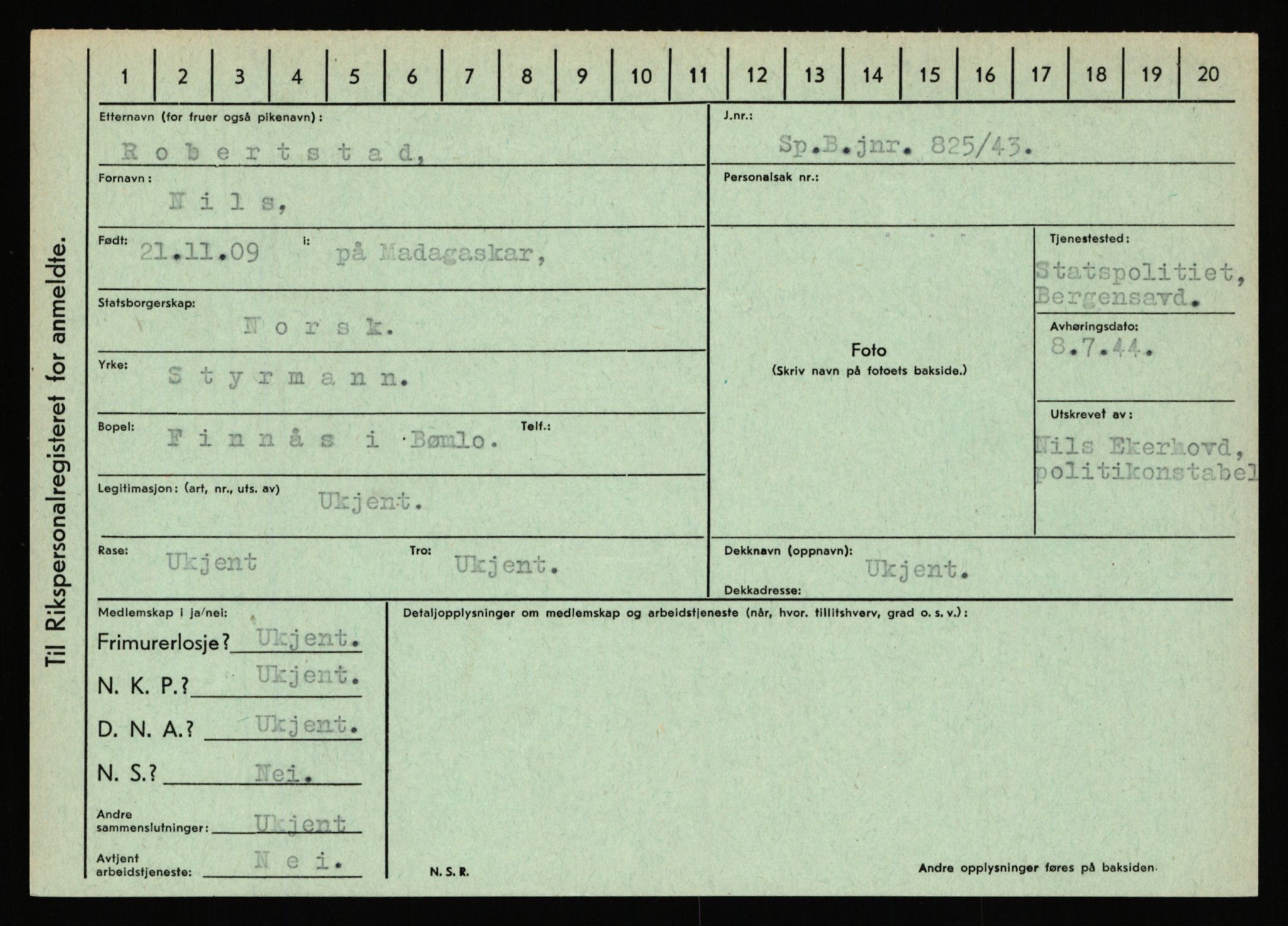 Statspolitiet - Hovedkontoret / Osloavdelingen, AV/RA-S-1329/C/Ca/L0013: Raa - Servold, 1943-1945, p. 1561