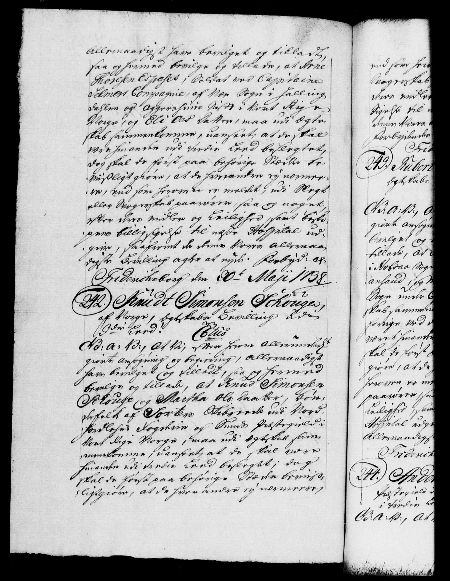 Danske Kanselli 1572-1799, AV/RA-EA-3023/F/Fc/Fca/Fcaa/L0030: Norske registre, 1737-1738, p. 393b