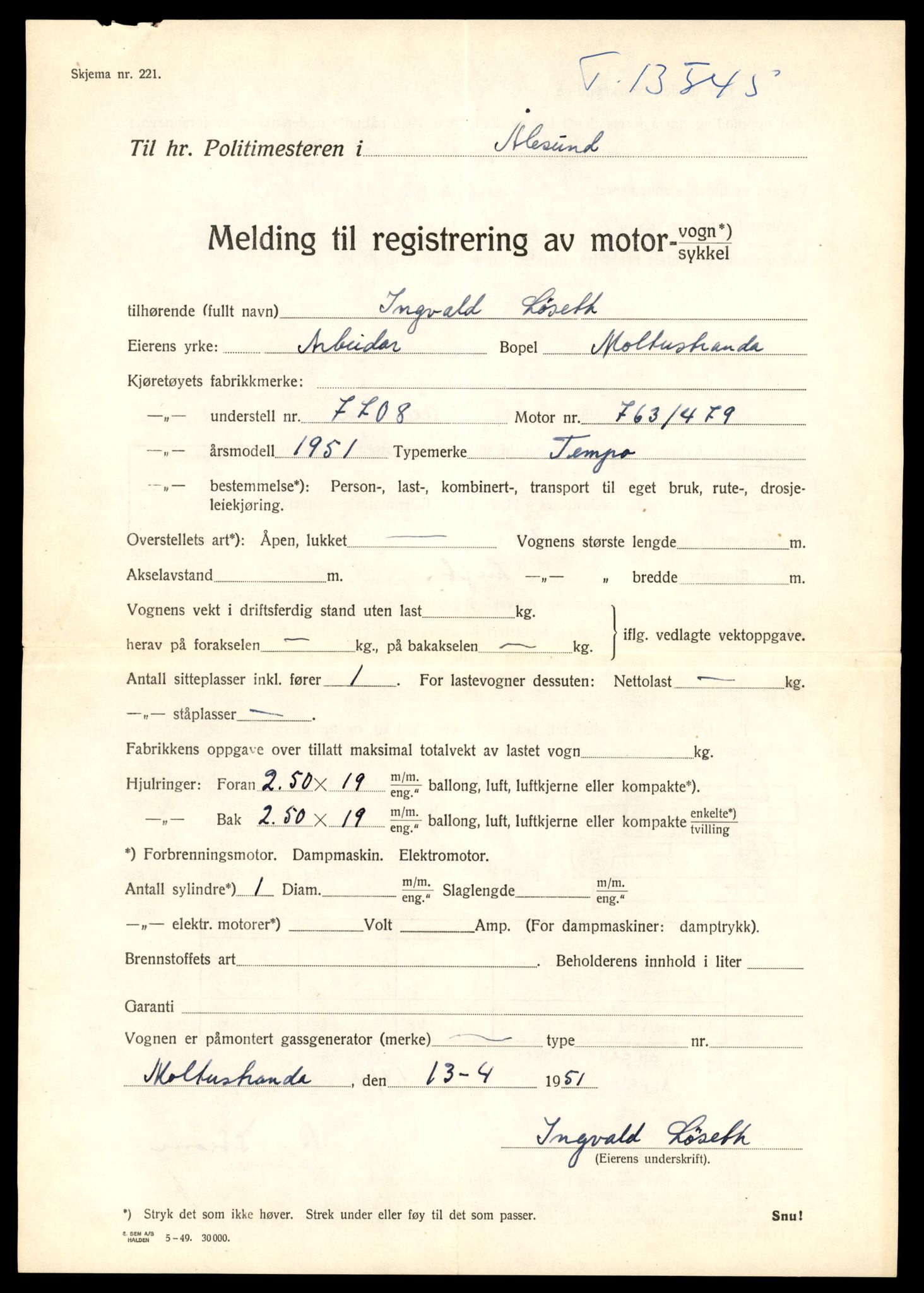 Møre og Romsdal vegkontor - Ålesund trafikkstasjon, AV/SAT-A-4099/F/Fe/L0038: Registreringskort for kjøretøy T 13180 - T 13360, 1927-1998, p. 2773