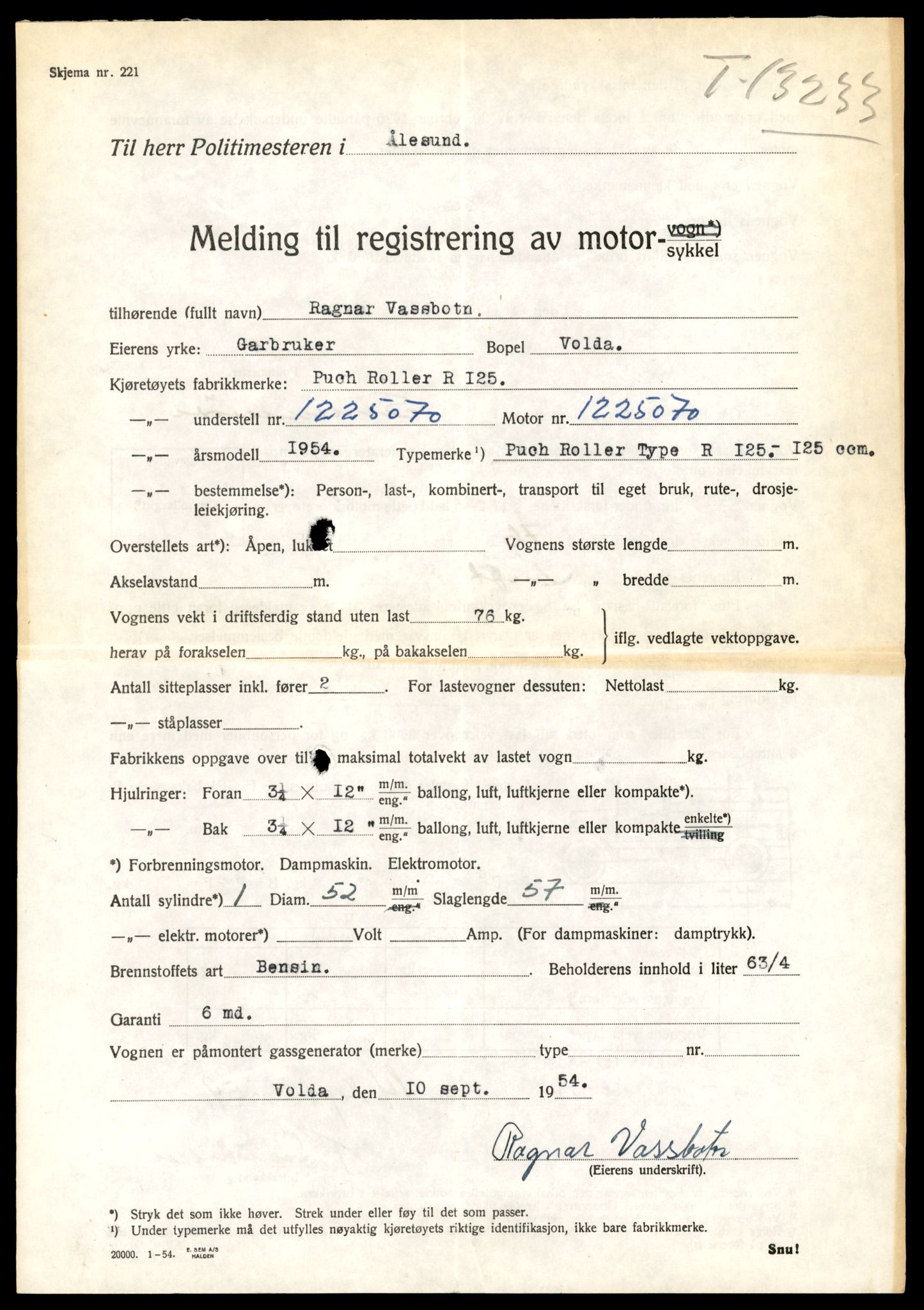 Møre og Romsdal vegkontor - Ålesund trafikkstasjon, AV/SAT-A-4099/F/Fe/L0038: Registreringskort for kjøretøy T 13180 - T 13360, 1927-1998, p. 943