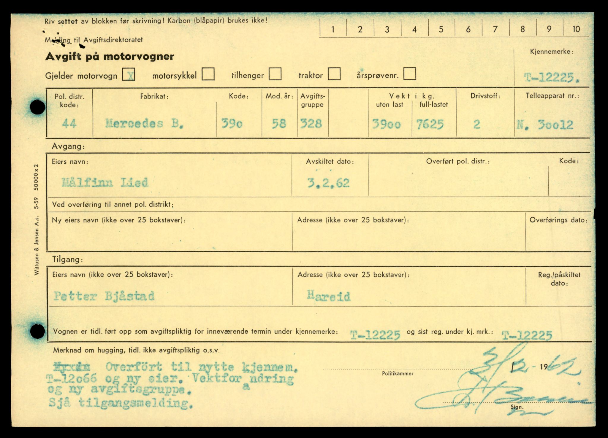 Møre og Romsdal vegkontor - Ålesund trafikkstasjon, AV/SAT-A-4099/F/Fe/L0032: Registreringskort for kjøretøy T 11997 - T 12149, 1927-1998, p. 1709