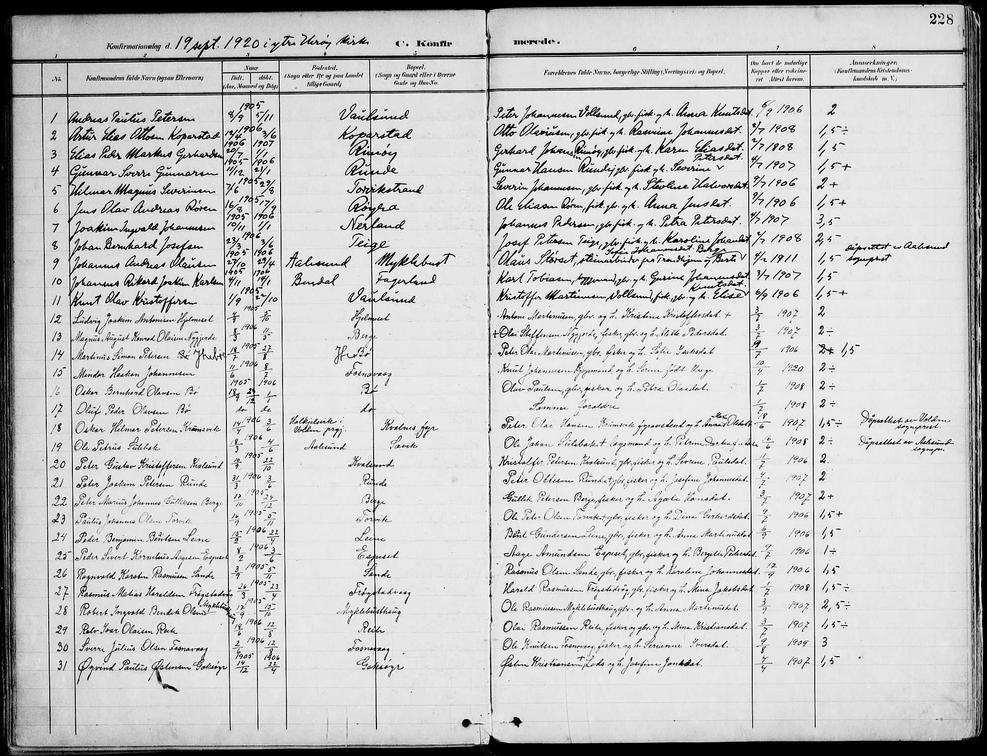 Ministerialprotokoller, klokkerbøker og fødselsregistre - Møre og Romsdal, AV/SAT-A-1454/507/L0075: Parish register (official) no. 507A10, 1901-1920, p. 228