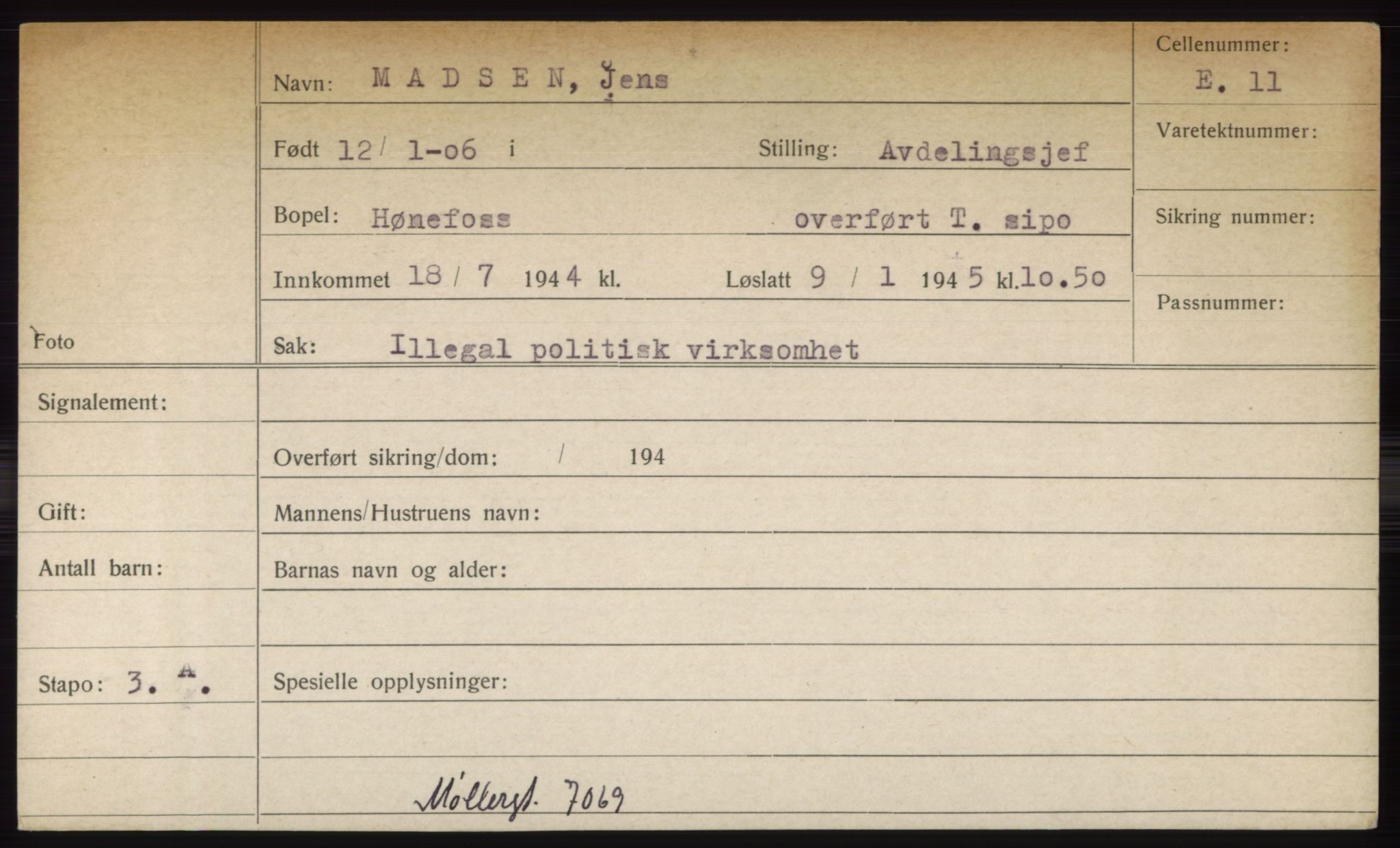 Statspolitiet - Hovedkontoret / Osloavdelingen, AV/RA-S-1329/C/Ck/Cke/L0004: Fangeregister; etternavn L - R, 1941-1945, p. 221