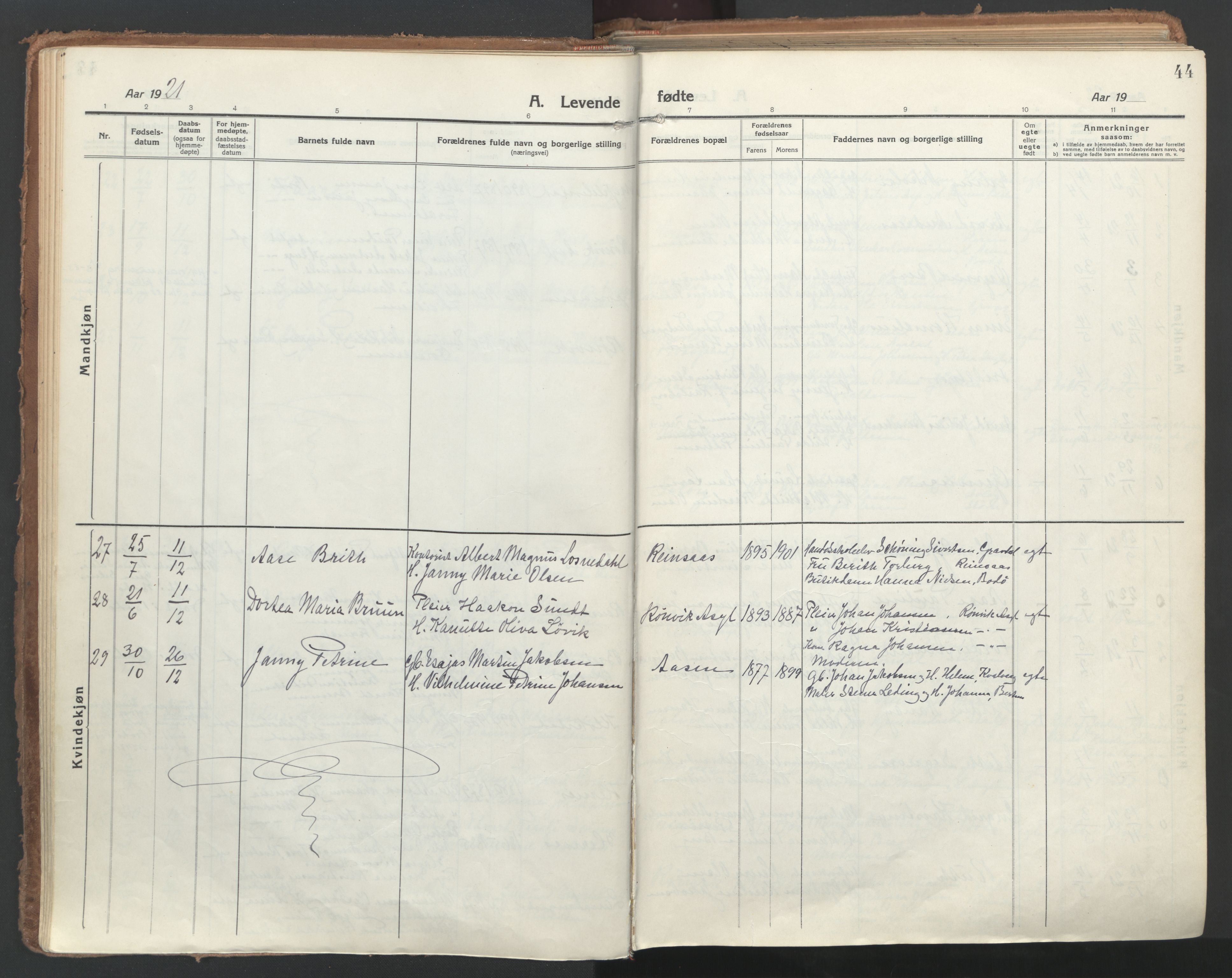 Ministerialprotokoller, klokkerbøker og fødselsregistre - Nordland, AV/SAT-A-1459/802/L0060: Parish register (official) no. 802A07, 1916-1933, p. 44