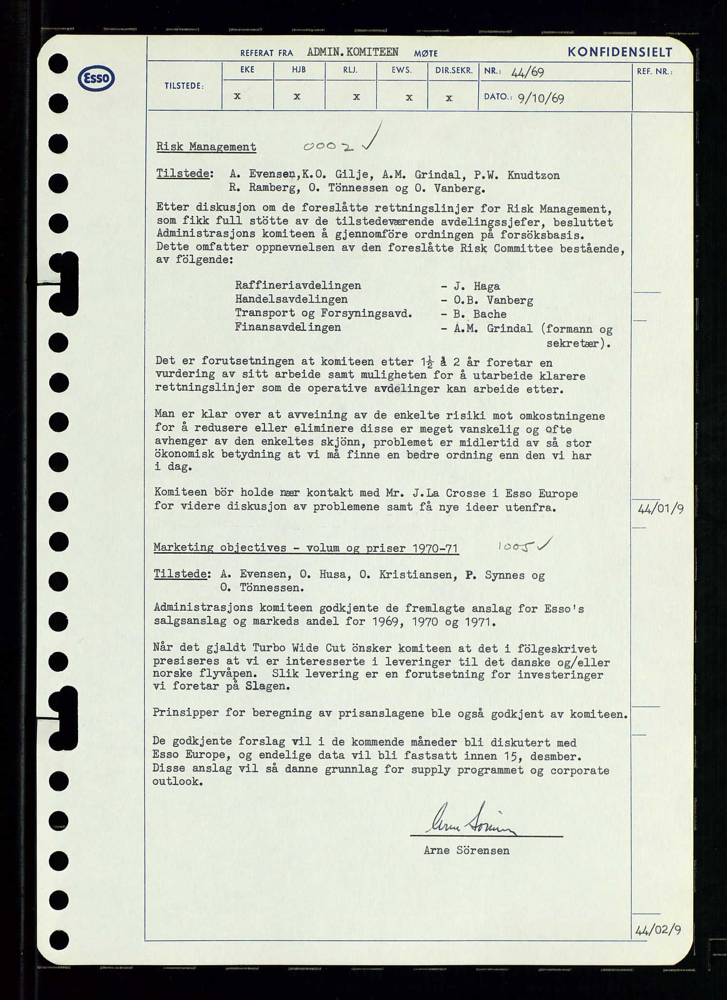 Pa 0982 - Esso Norge A/S, SAST/A-100448/A/Aa/L0003/0001: Den administrerende direksjon Board minutes (styrereferater) og Bedriftforsamlingsprotokoll / Den administrerende direksjon Board minutes (styrereferater), 1969, p. 112