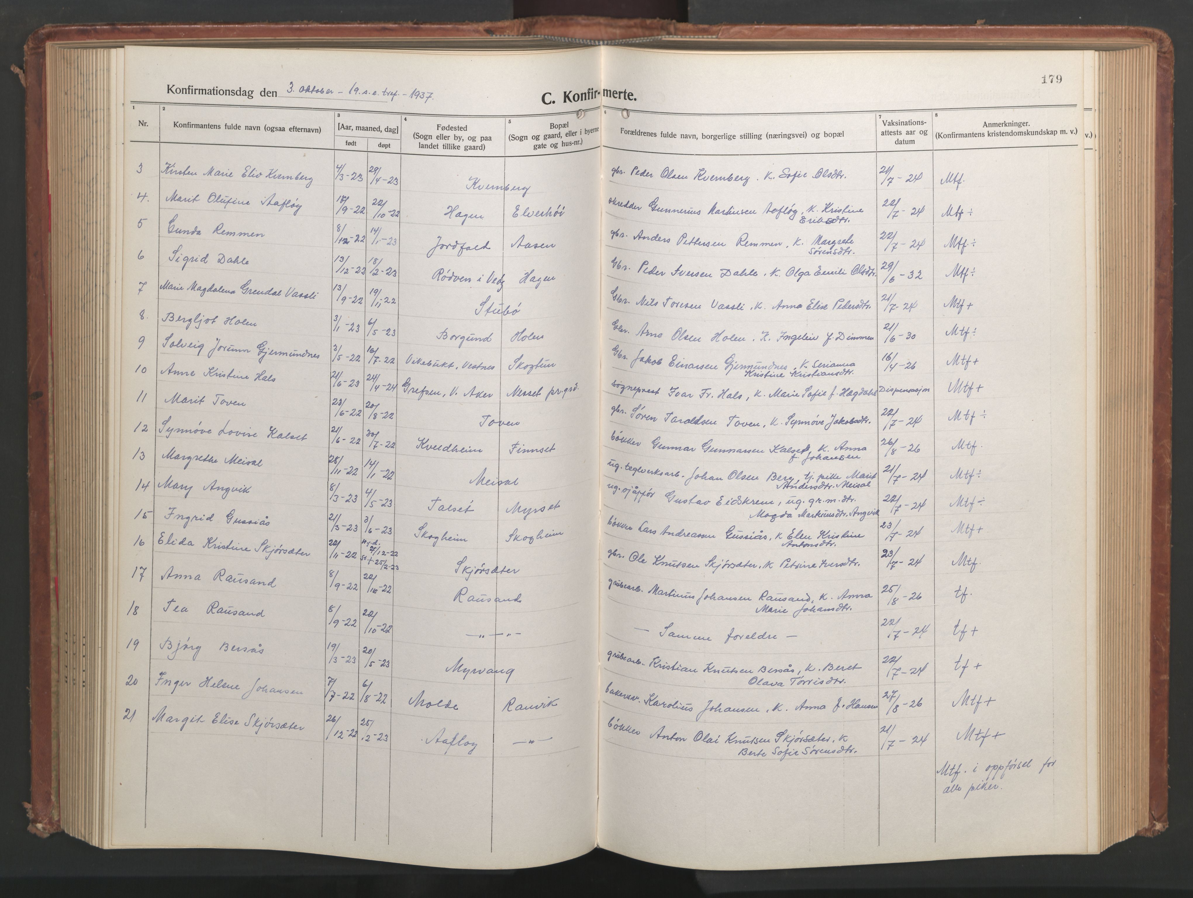 Ministerialprotokoller, klokkerbøker og fødselsregistre - Møre og Romsdal, SAT/A-1454/551/L0633: Parish register (copy) no. 551C05, 1921-1961, p. 179