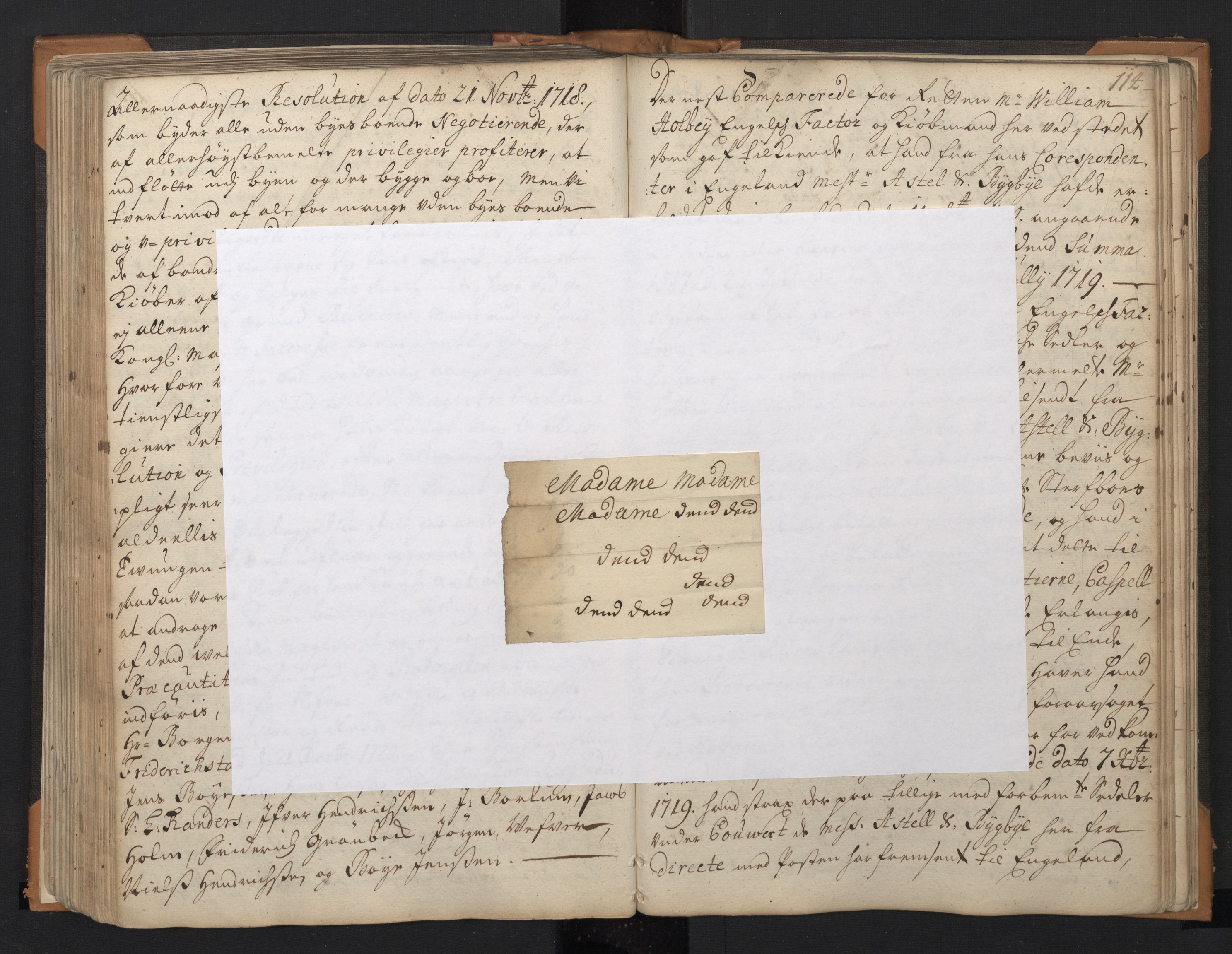 Fredrikstad rådstuerett, AV/SAO-A-11547/A/L0007: Rådstuprotokoll, 1717-1722, p. 113b-114a