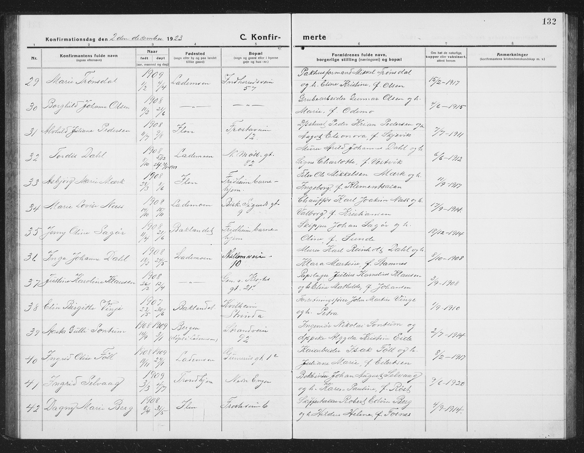 Ministerialprotokoller, klokkerbøker og fødselsregistre - Sør-Trøndelag, SAT/A-1456/605/L0258: Parish register (copy) no. 605C05, 1918-1930, p. 132