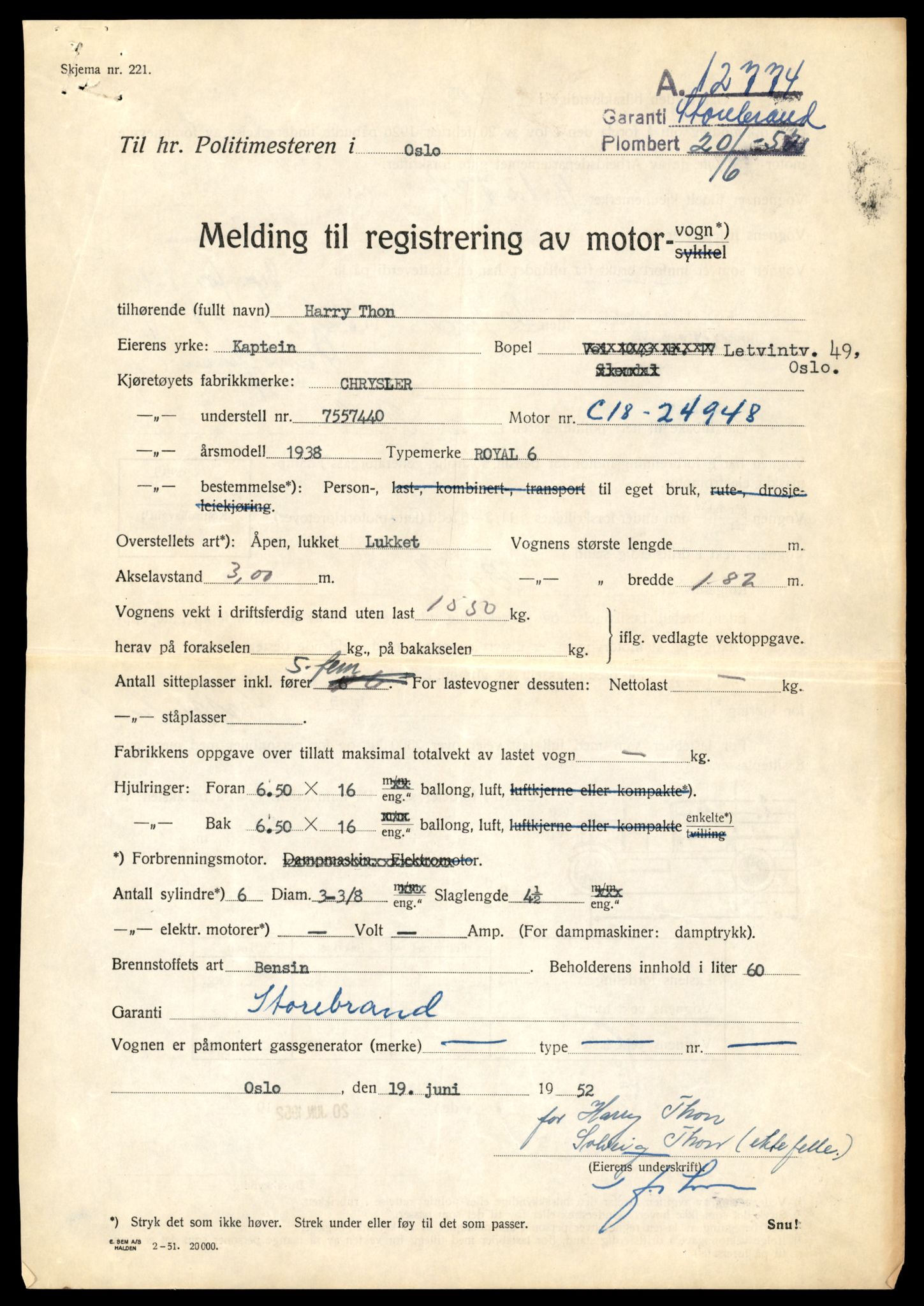 Møre og Romsdal vegkontor - Ålesund trafikkstasjon, AV/SAT-A-4099/F/Fe/L0049: Registreringskort for kjøretøy T 14864 - T 18613, 1927-1998, p. 2103