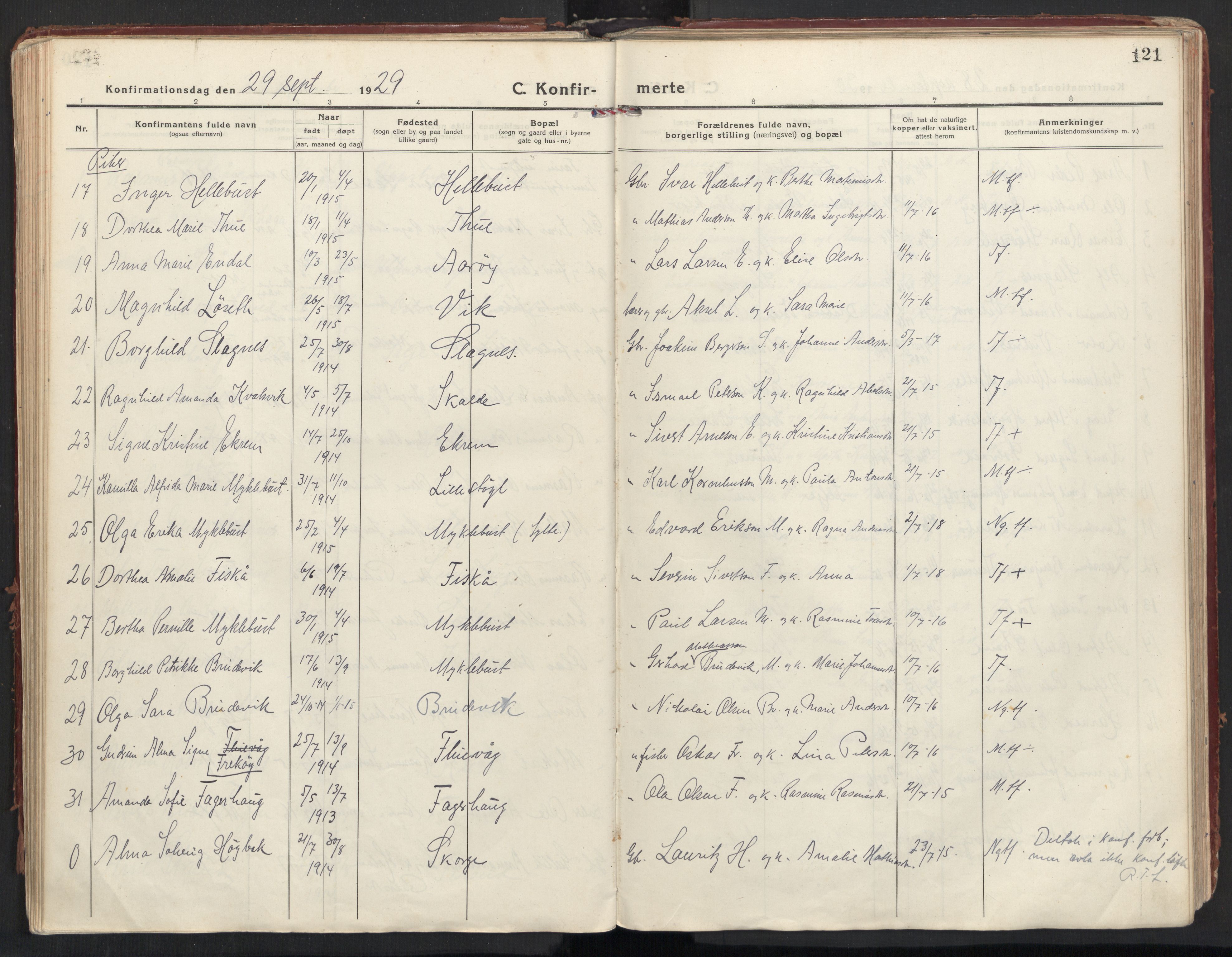 Ministerialprotokoller, klokkerbøker og fødselsregistre - Møre og Romsdal, SAT/A-1454/501/L0012: Parish register (official) no. 501A12, 1920-1946, p. 121