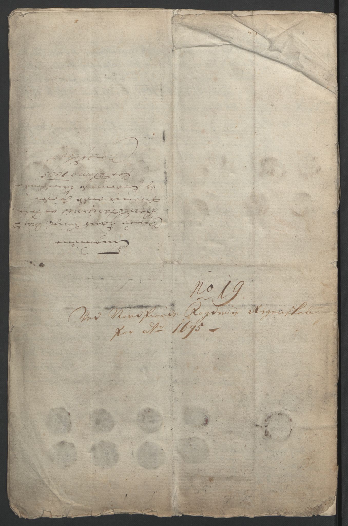 Rentekammeret inntil 1814, Reviderte regnskaper, Fogderegnskap, AV/RA-EA-4092/R53/L3422: Fogderegnskap Sunn- og Nordfjord, 1695-1696, p. 209