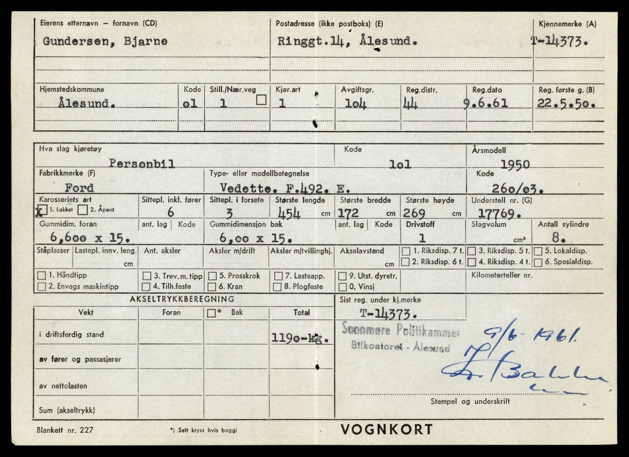 Møre og Romsdal vegkontor - Ålesund trafikkstasjon, AV/SAT-A-4099/F/Fe/L0045: Registreringskort for kjøretøy T 14320 - T 14444, 1927-1998, p. 1415