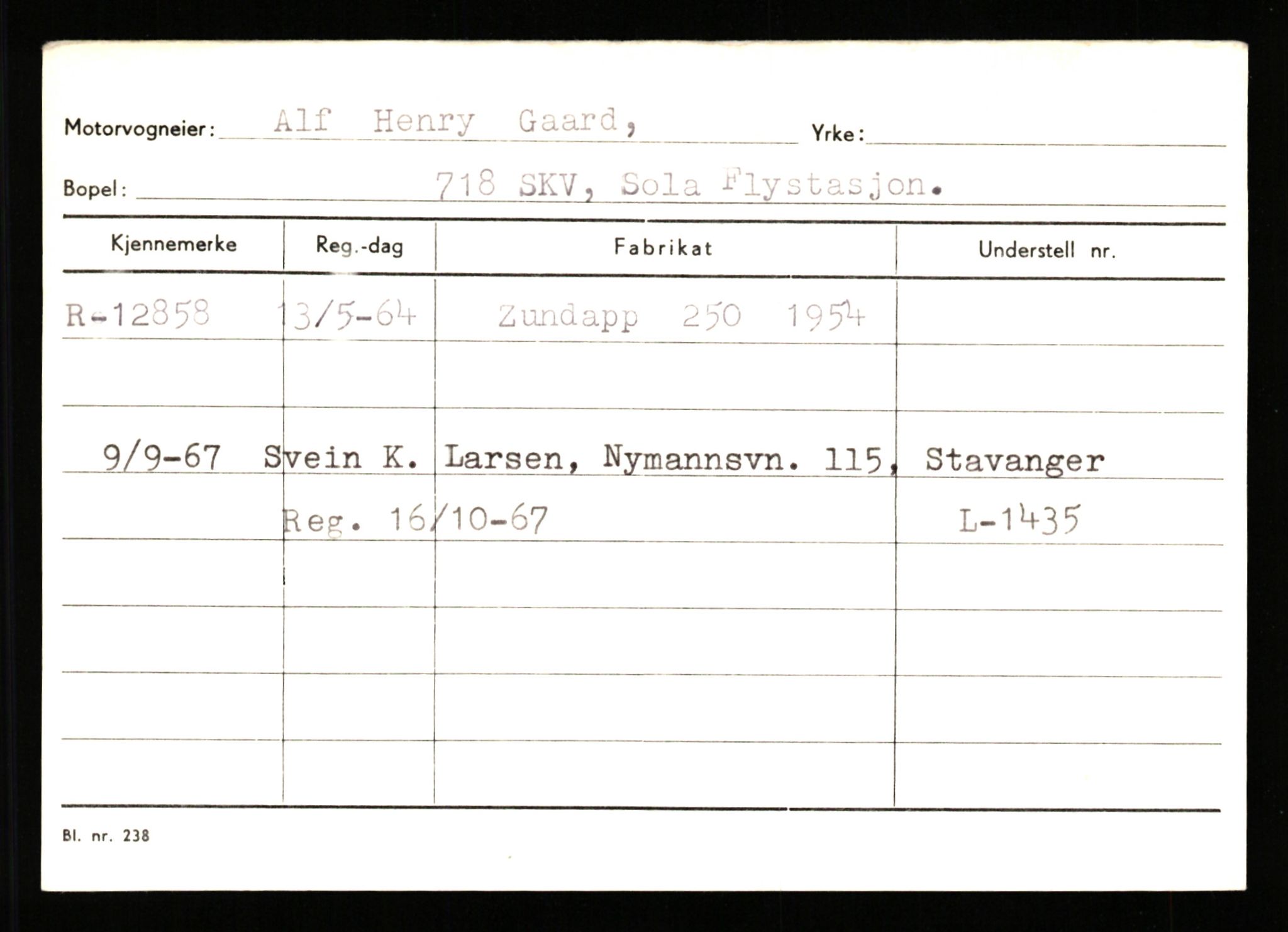 Stavanger trafikkstasjon, AV/SAST-A-101942/0/G/L0003: Registreringsnummer: 10466 - 15496, 1930-1971, p. 1979