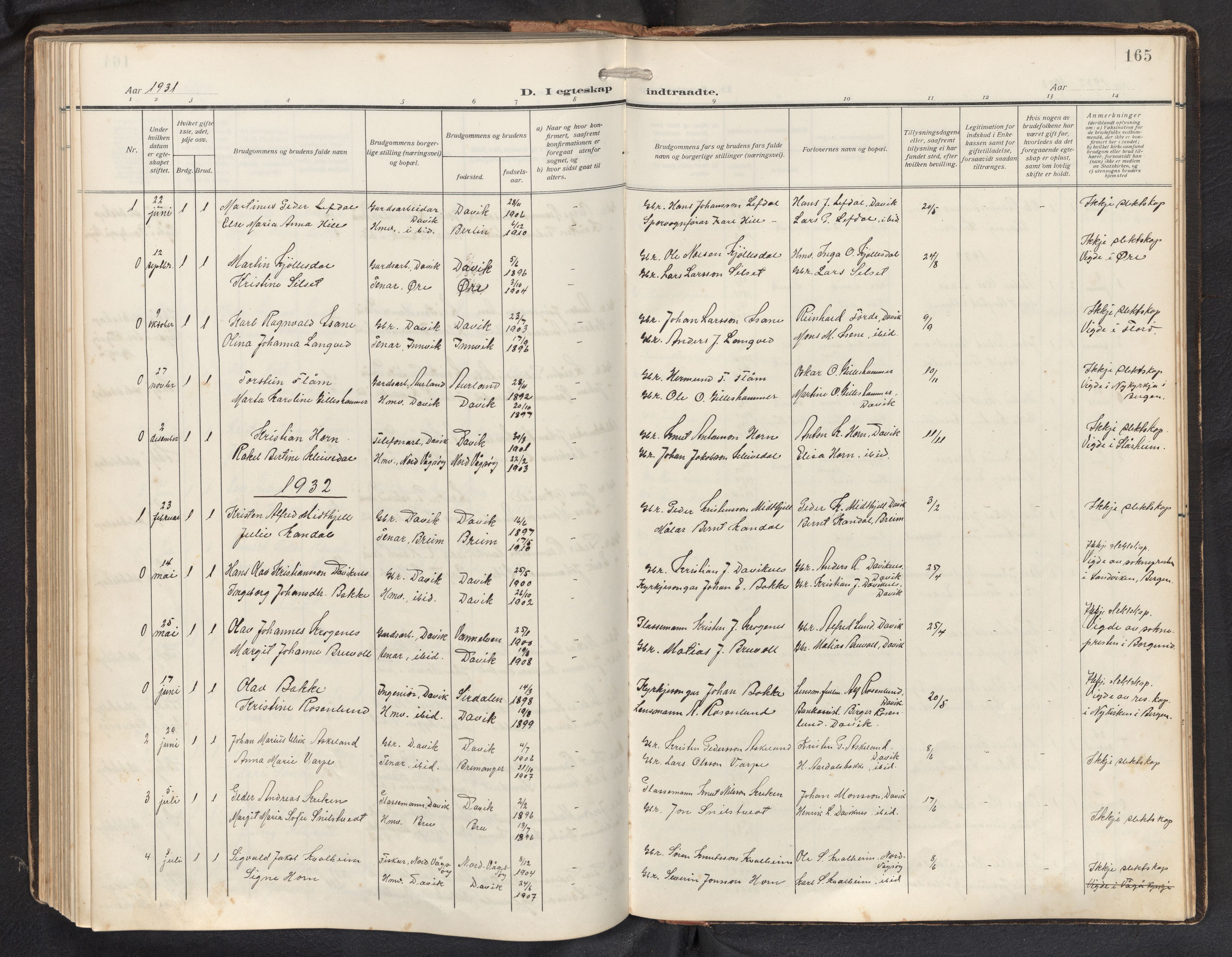 Davik sokneprestembete, AV/SAB-A-79701/H/Hab/Haba/L0003: Parish register (copy) no. A 3, 1912-1947, p. 164b-165a