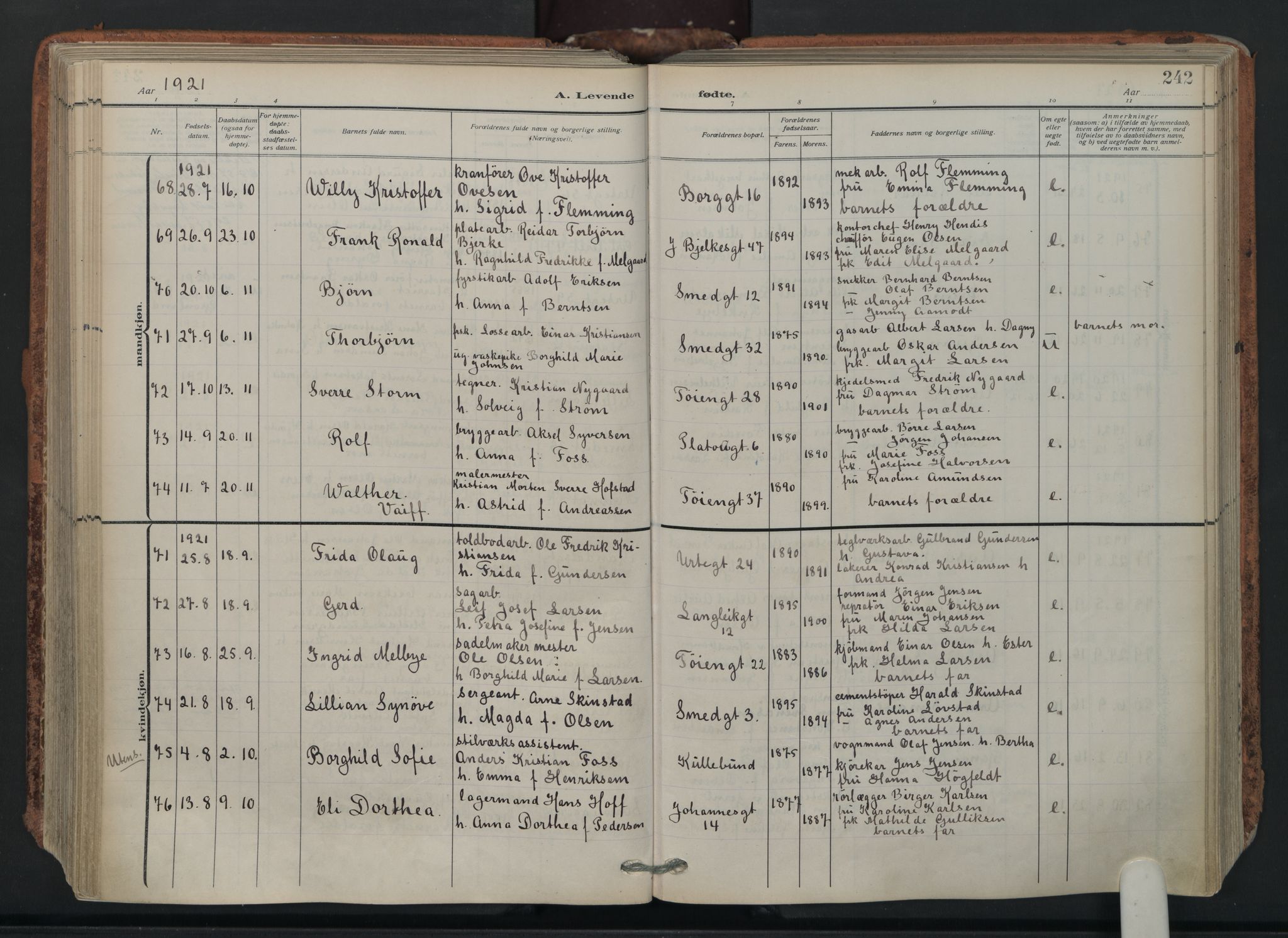 Grønland prestekontor Kirkebøker, AV/SAO-A-10848/F/Fa/L0018: Parish register (official) no. 18, 1911-1945, p. 242