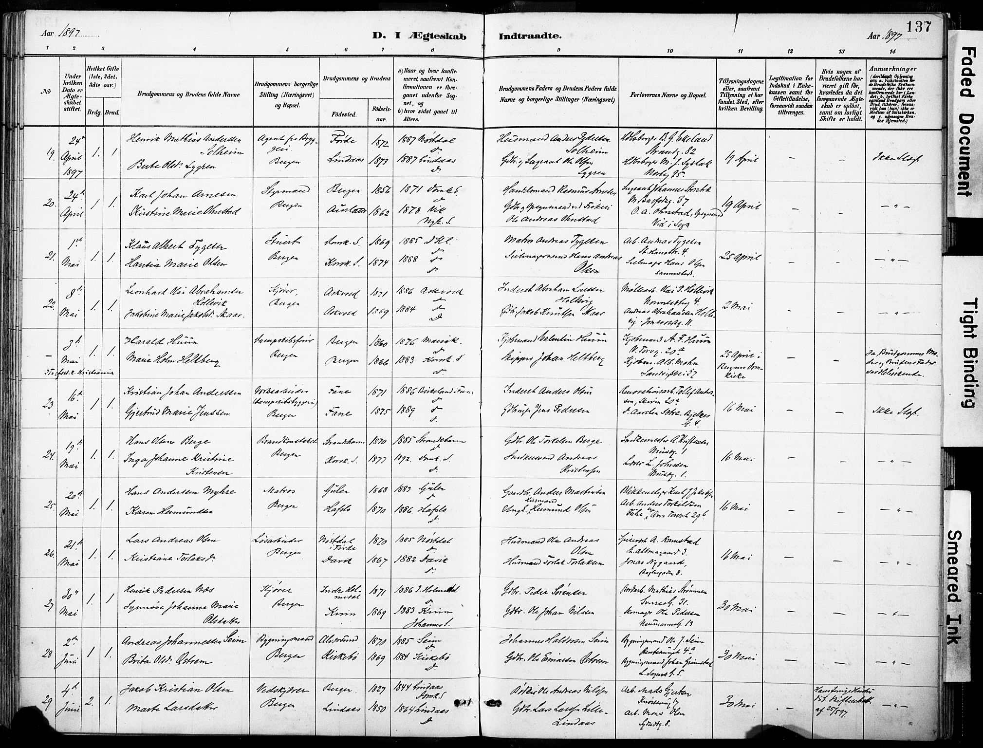 Domkirken sokneprestembete, AV/SAB-A-74801/H/Haa/L0037: Parish register (official) no. D 4, 1880-1907, p. 137