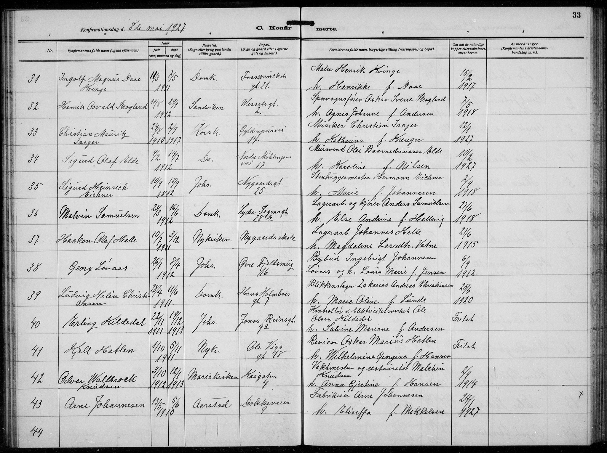 Johanneskirken sokneprestembete, AV/SAB-A-76001/H/Hab: Parish register (copy) no. B  3, 1925-1935, p. 32b-33a