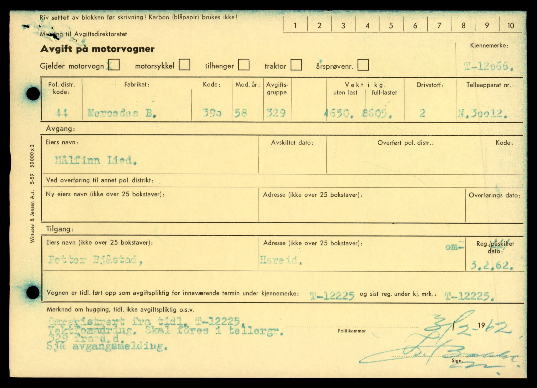 Møre og Romsdal vegkontor - Ålesund trafikkstasjon, AV/SAT-A-4099/F/Fe/L0032: Registreringskort for kjøretøy T 11997 - T 12149, 1927-1998, p. 1707