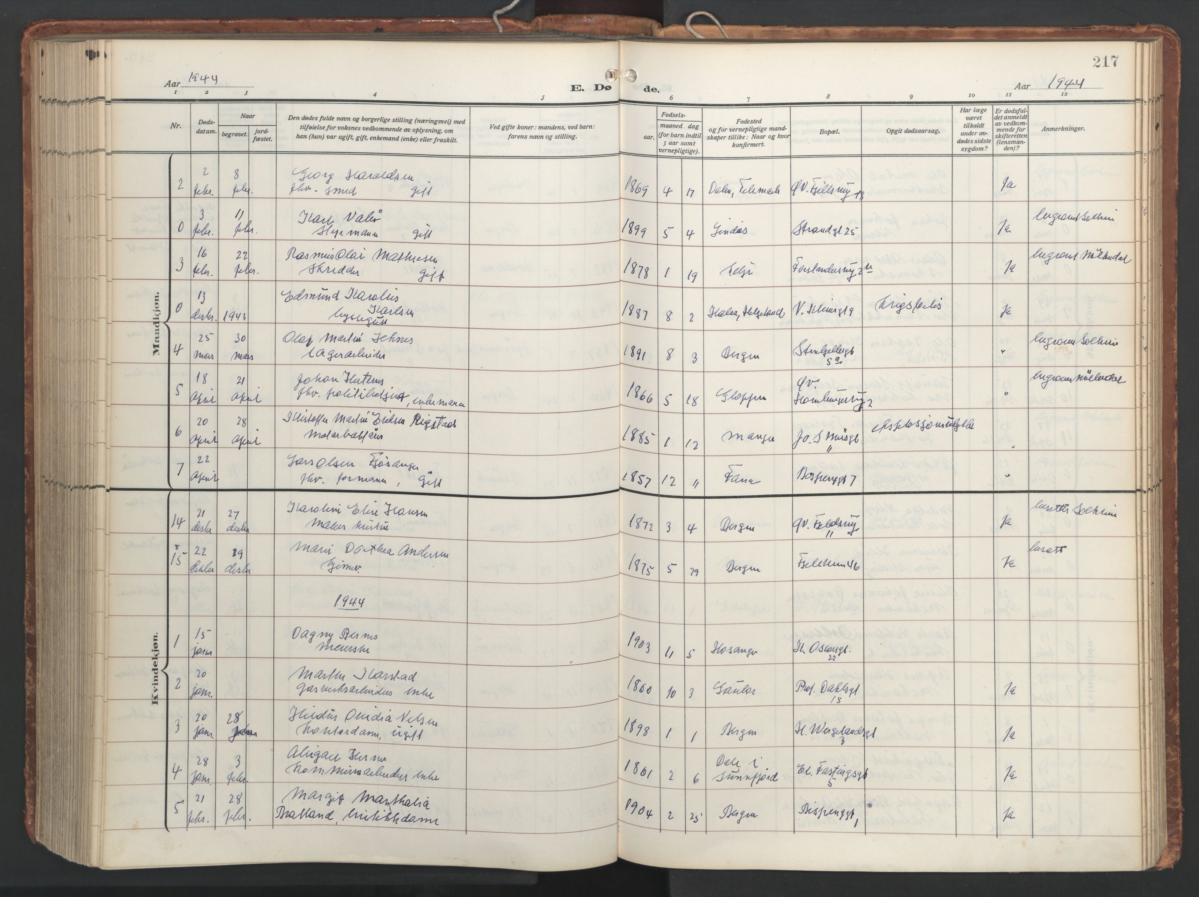 Korskirken sokneprestembete, AV/SAB-A-76101/H/Hab: Parish register (copy) no. E 5, 1910-1956, p. 216b-217a