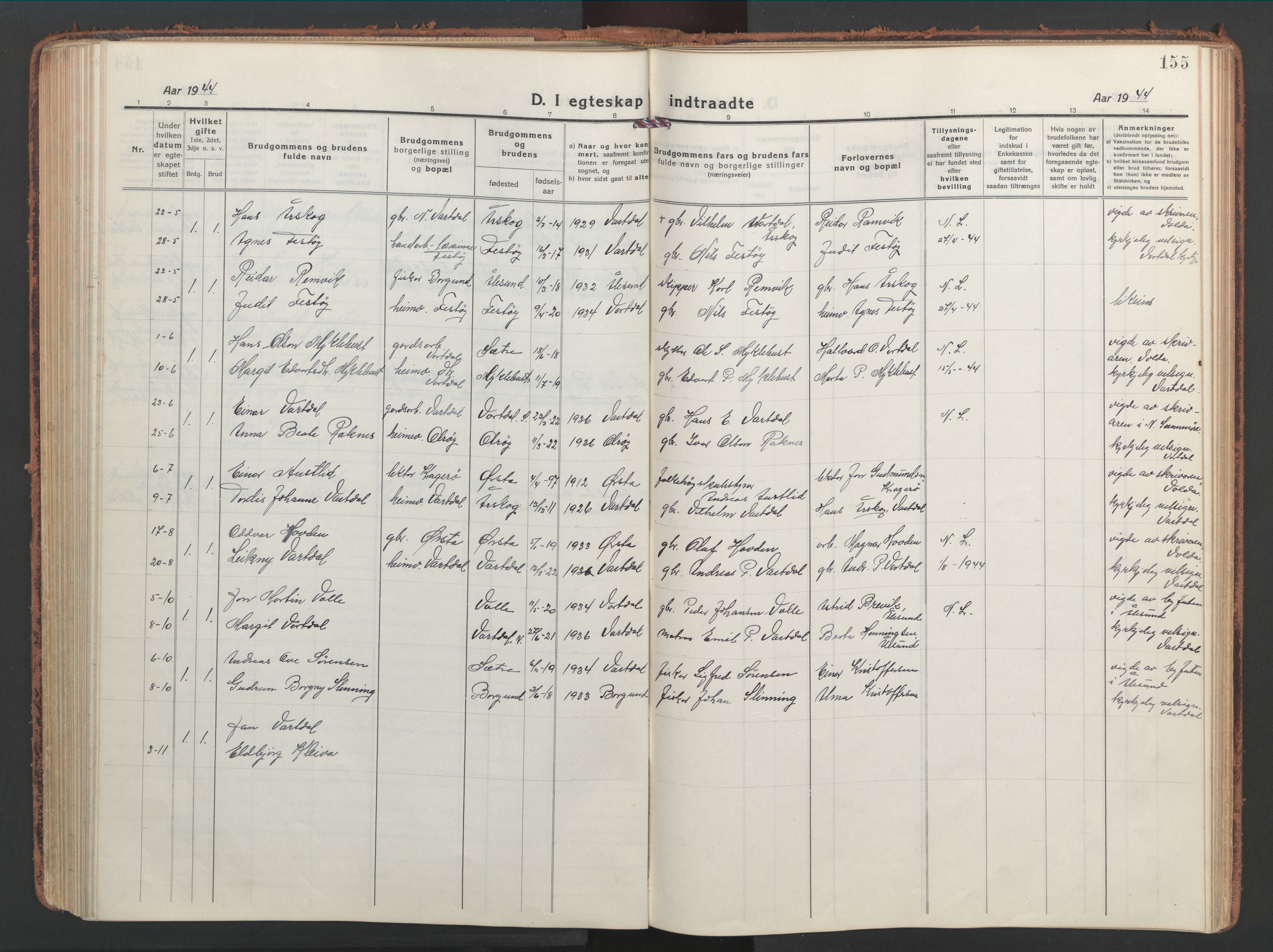 Ministerialprotokoller, klokkerbøker og fødselsregistre - Møre og Romsdal, AV/SAT-A-1454/514/L0202: Parish register (copy) no. 514C02, 1916-1944, p. 155