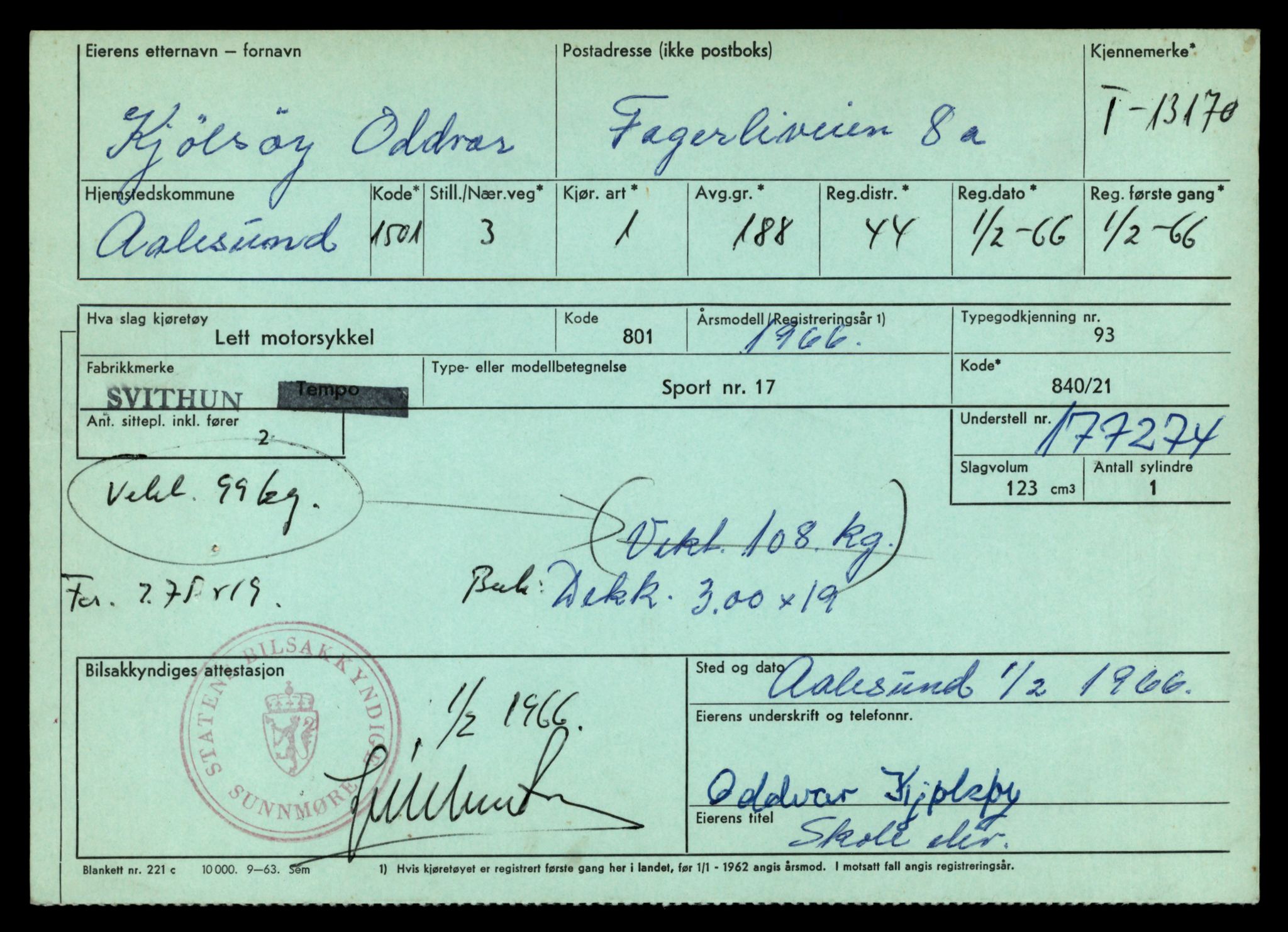 Møre og Romsdal vegkontor - Ålesund trafikkstasjon, AV/SAT-A-4099/F/Fe/L0037: Registreringskort for kjøretøy T 13031 - T 13179, 1927-1998, p. 2690