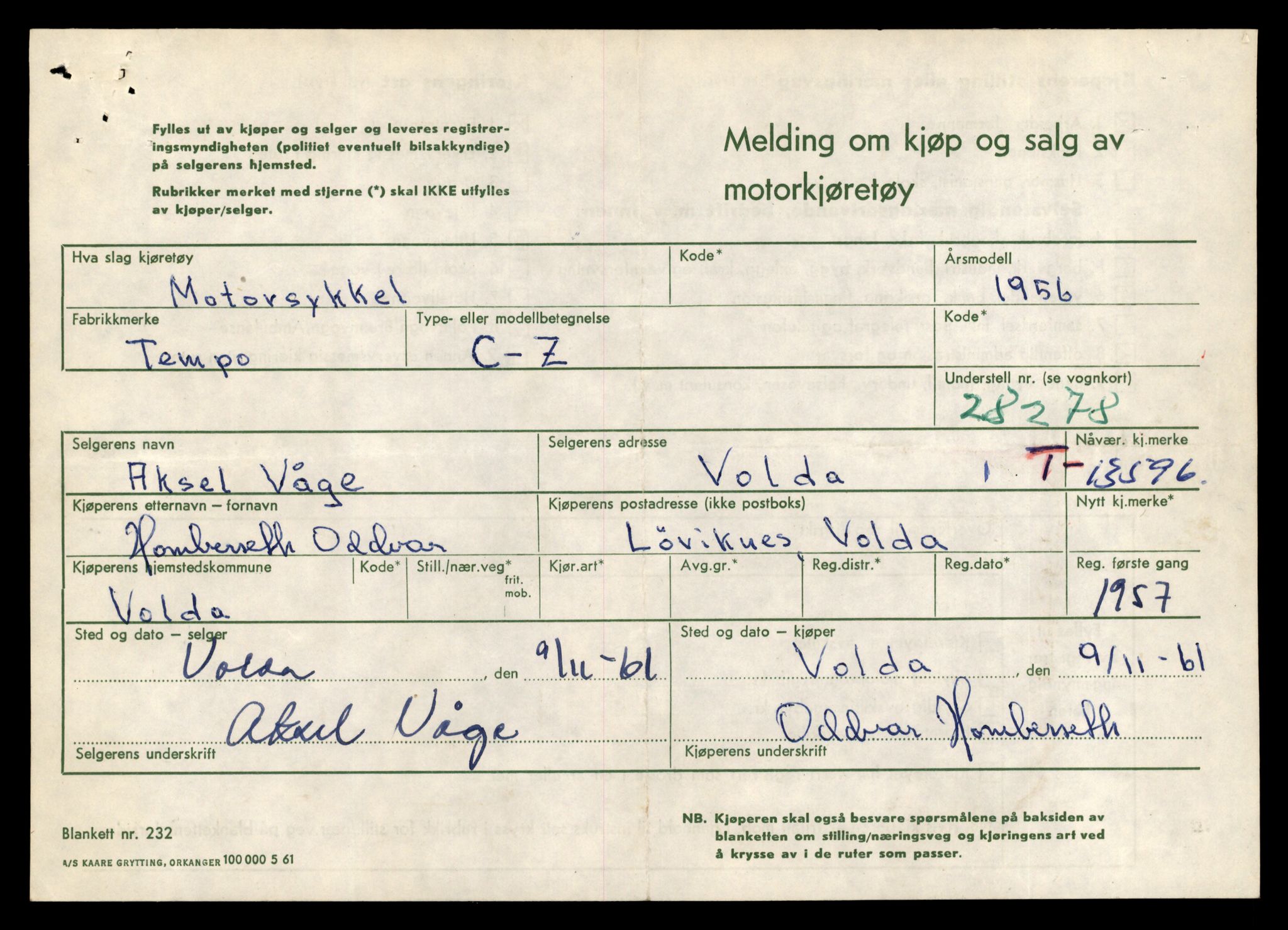 Møre og Romsdal vegkontor - Ålesund trafikkstasjon, AV/SAT-A-4099/F/Fe/L0040: Registreringskort for kjøretøy T 13531 - T 13709, 1927-1998, p. 1174