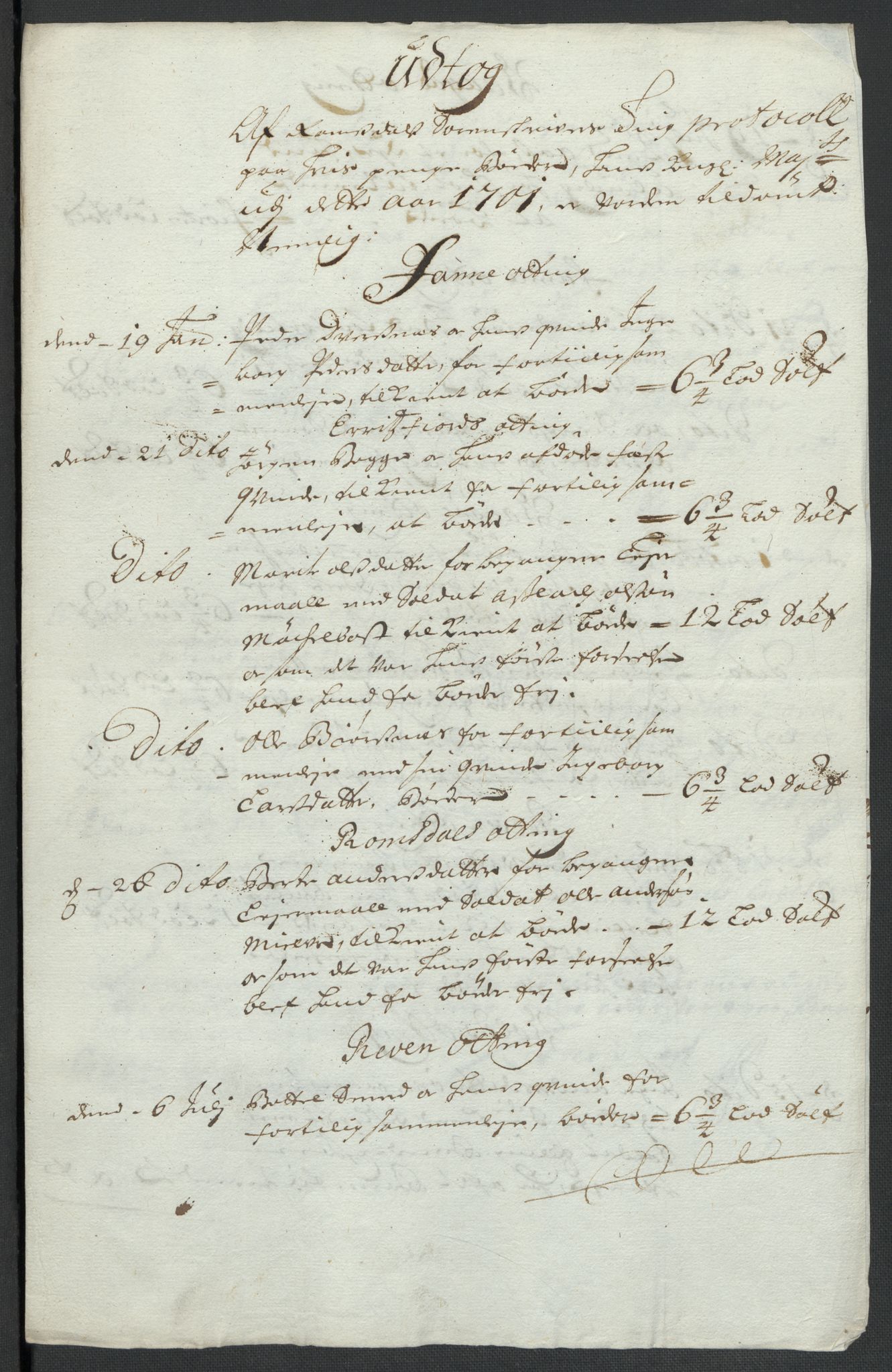 Rentekammeret inntil 1814, Reviderte regnskaper, Fogderegnskap, AV/RA-EA-4092/R55/L3655: Fogderegnskap Romsdal, 1701-1702, p. 82