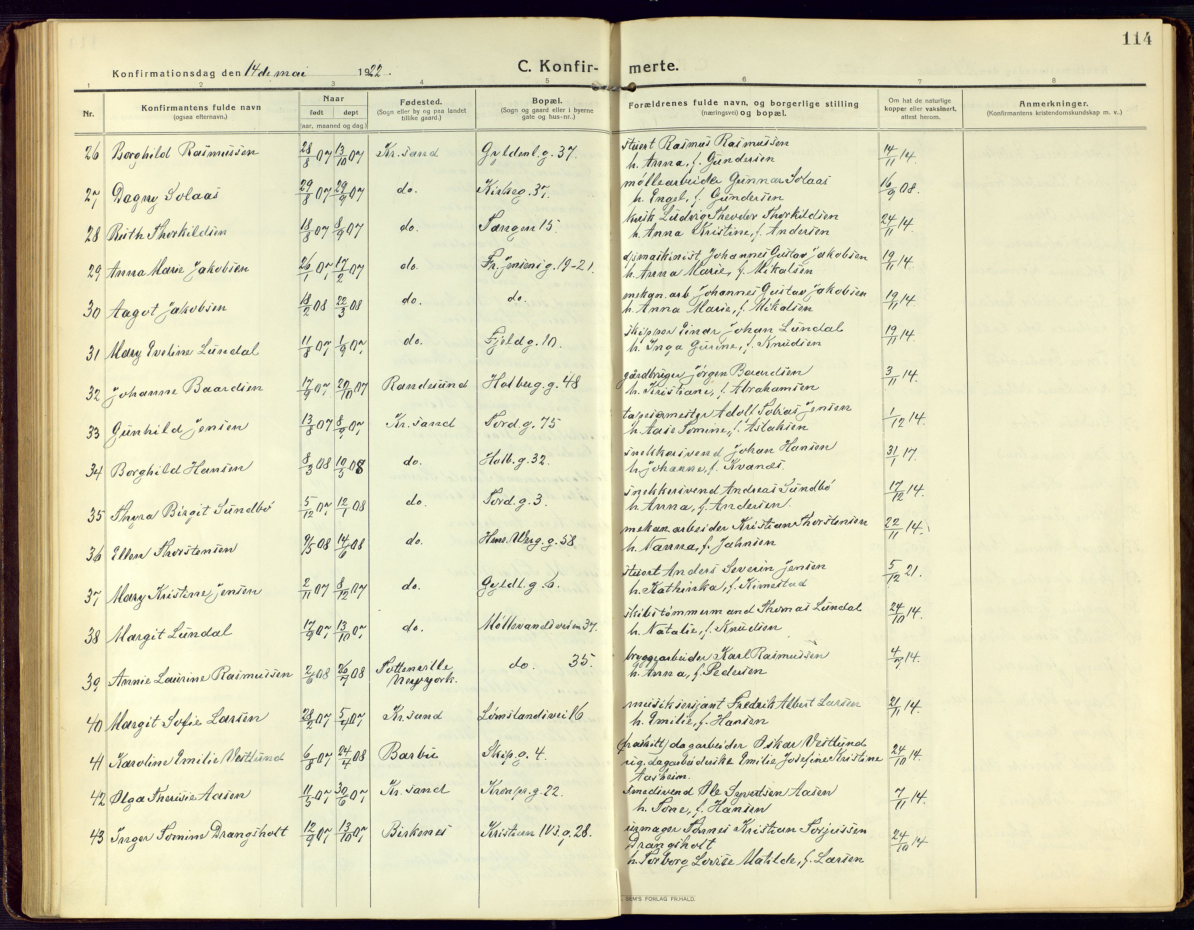 Kristiansand domprosti, AV/SAK-1112-0006/F/Fa/L0026: Parish register (official) no. A 25, 1916-1928, p. 114