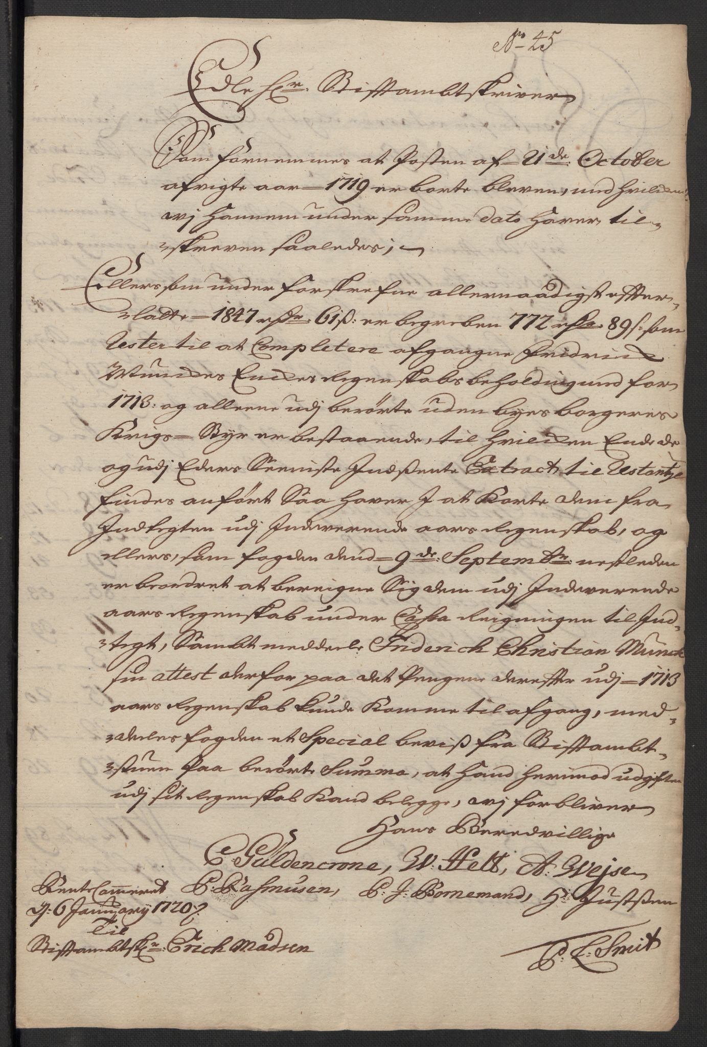 Rentekammeret inntil 1814, Reviderte regnskaper, Fogderegnskap, RA/EA-4092/R56/L3752: Fogderegnskap Nordmøre, 1719, p. 258