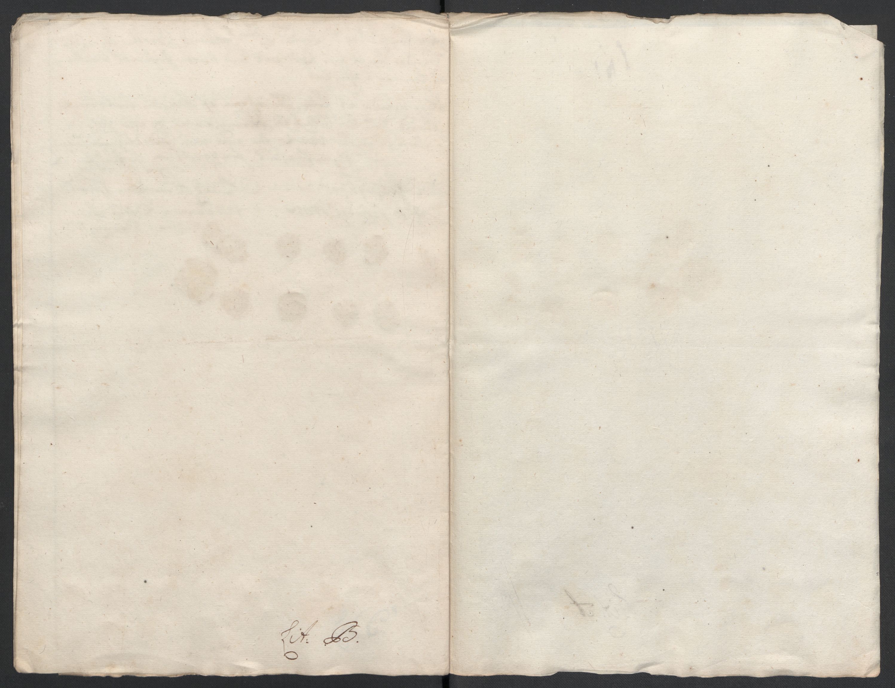 Rentekammeret inntil 1814, Reviderte regnskaper, Fogderegnskap, AV/RA-EA-4092/R24/L1582: Fogderegnskap Numedal og Sandsvær, 1704, p. 26