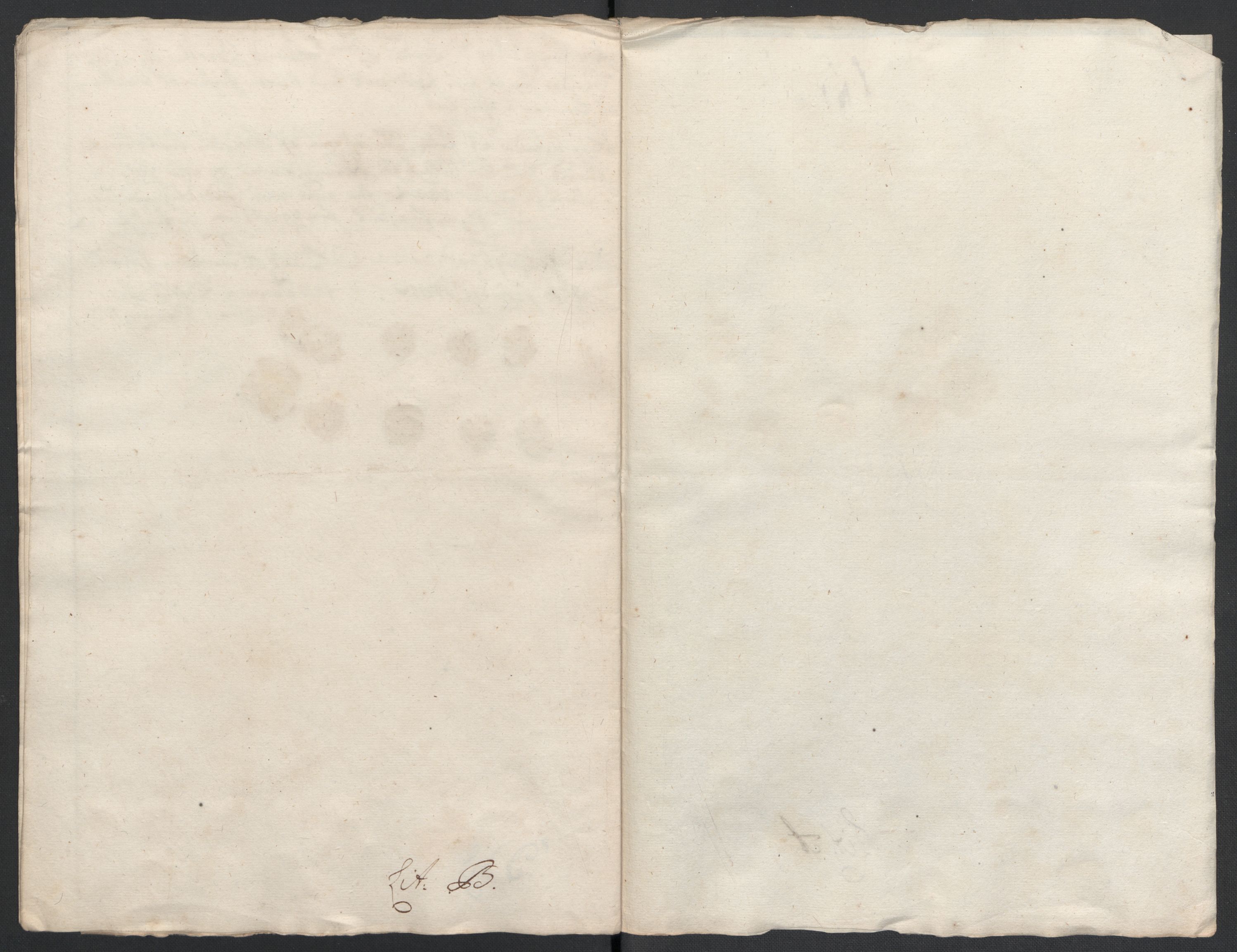 Rentekammeret inntil 1814, Reviderte regnskaper, Fogderegnskap, RA/EA-4092/R24/L1582: Fogderegnskap Numedal og Sandsvær, 1704, p. 26