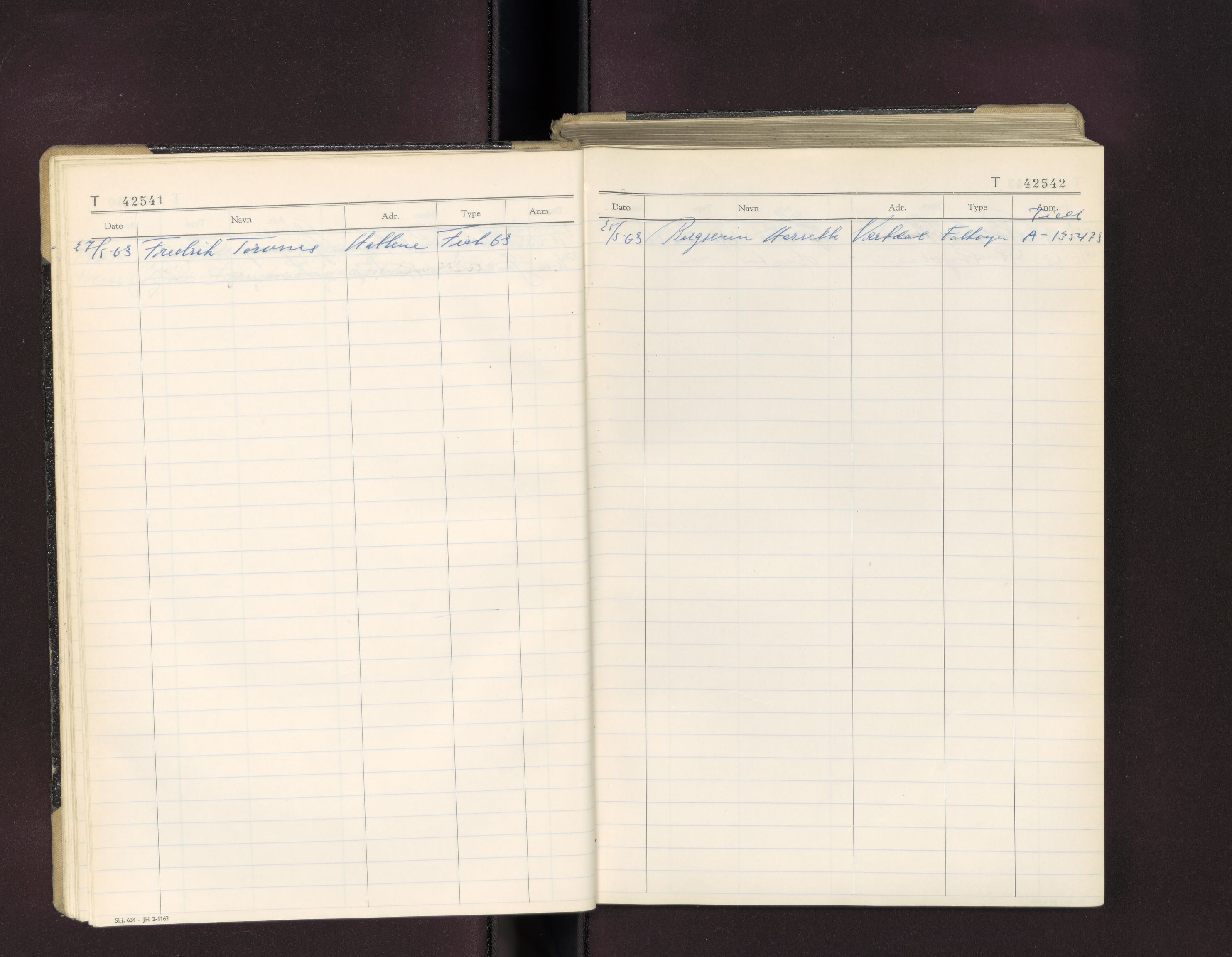 Møre og Romsdal vegkontor - Ålesund trafikkstasjon, AV/SAT-A-4099/F/Fc/L0038: Bilregister; T 42500 - T 42999, 1960-1970