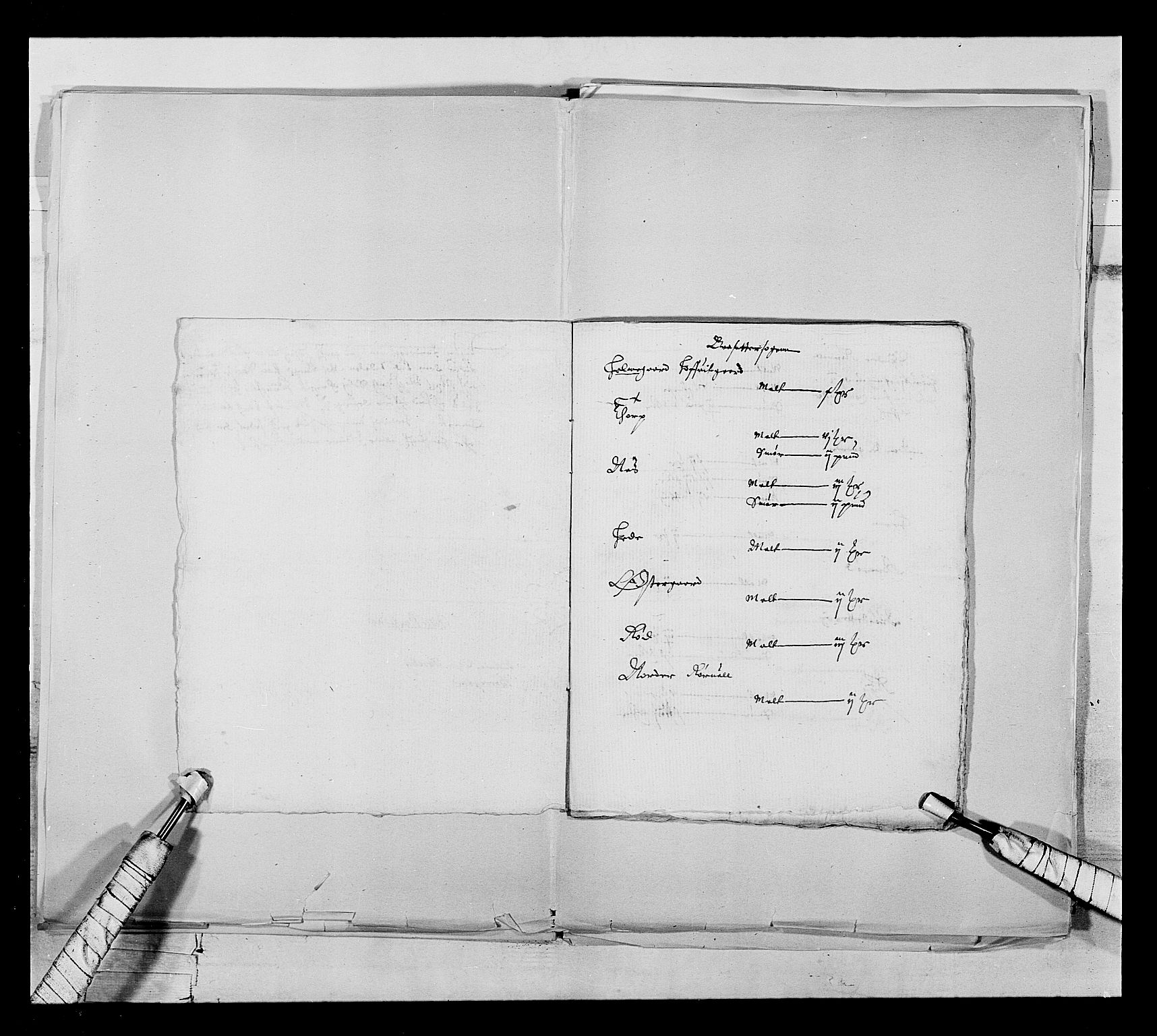 Stattholderembetet 1572-1771, AV/RA-EA-2870/Ek/L0021/0001: Jordebøker 1633-1658: / Adelsjordebøker innlevert til hyllingen i august 1648 og senere, 1648-1649, p. 87