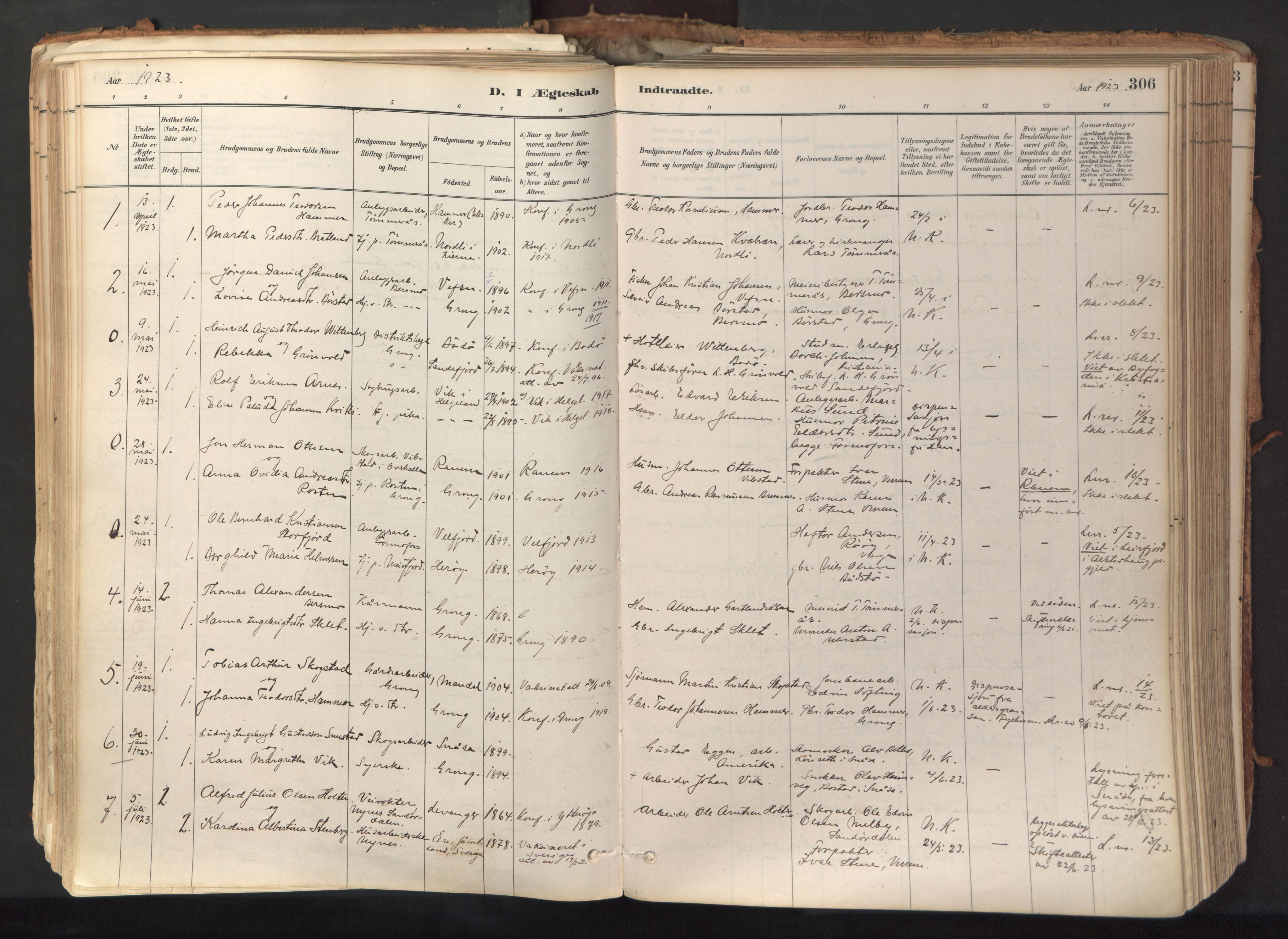 Ministerialprotokoller, klokkerbøker og fødselsregistre - Nord-Trøndelag, AV/SAT-A-1458/758/L0519: Parish register (official) no. 758A04, 1880-1926, p. 306