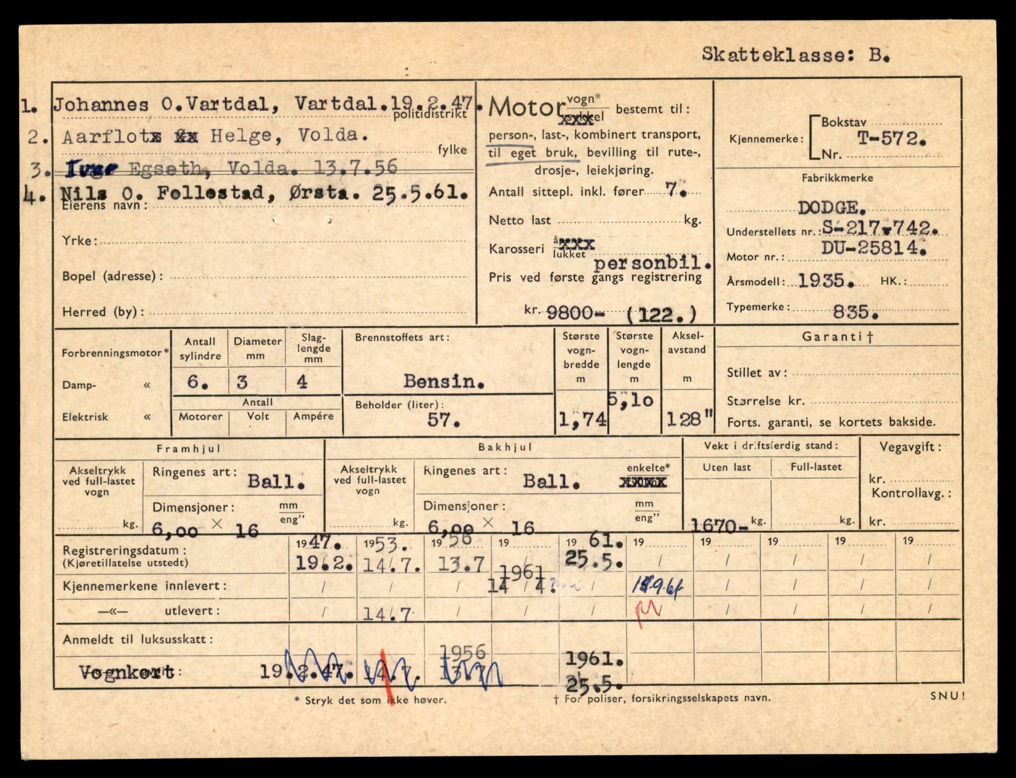 Møre og Romsdal vegkontor - Ålesund trafikkstasjon, AV/SAT-A-4099/F/Fe/L0006: Registreringskort for kjøretøy T 547 - T 650, 1927-1998, p. 679