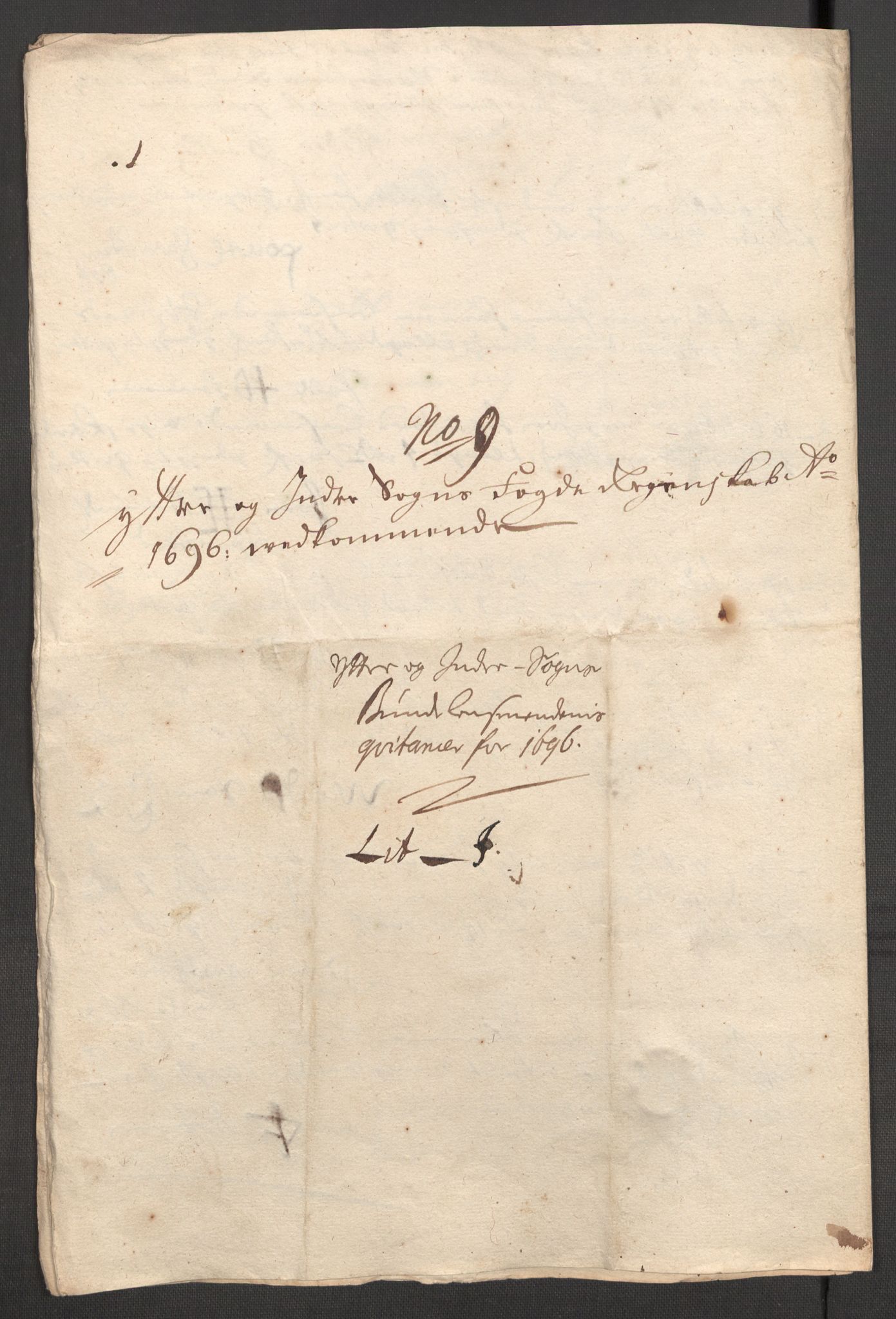Rentekammeret inntil 1814, Reviderte regnskaper, Fogderegnskap, RA/EA-4092/R52/L3309: Fogderegnskap Sogn, 1696-1697, p. 215