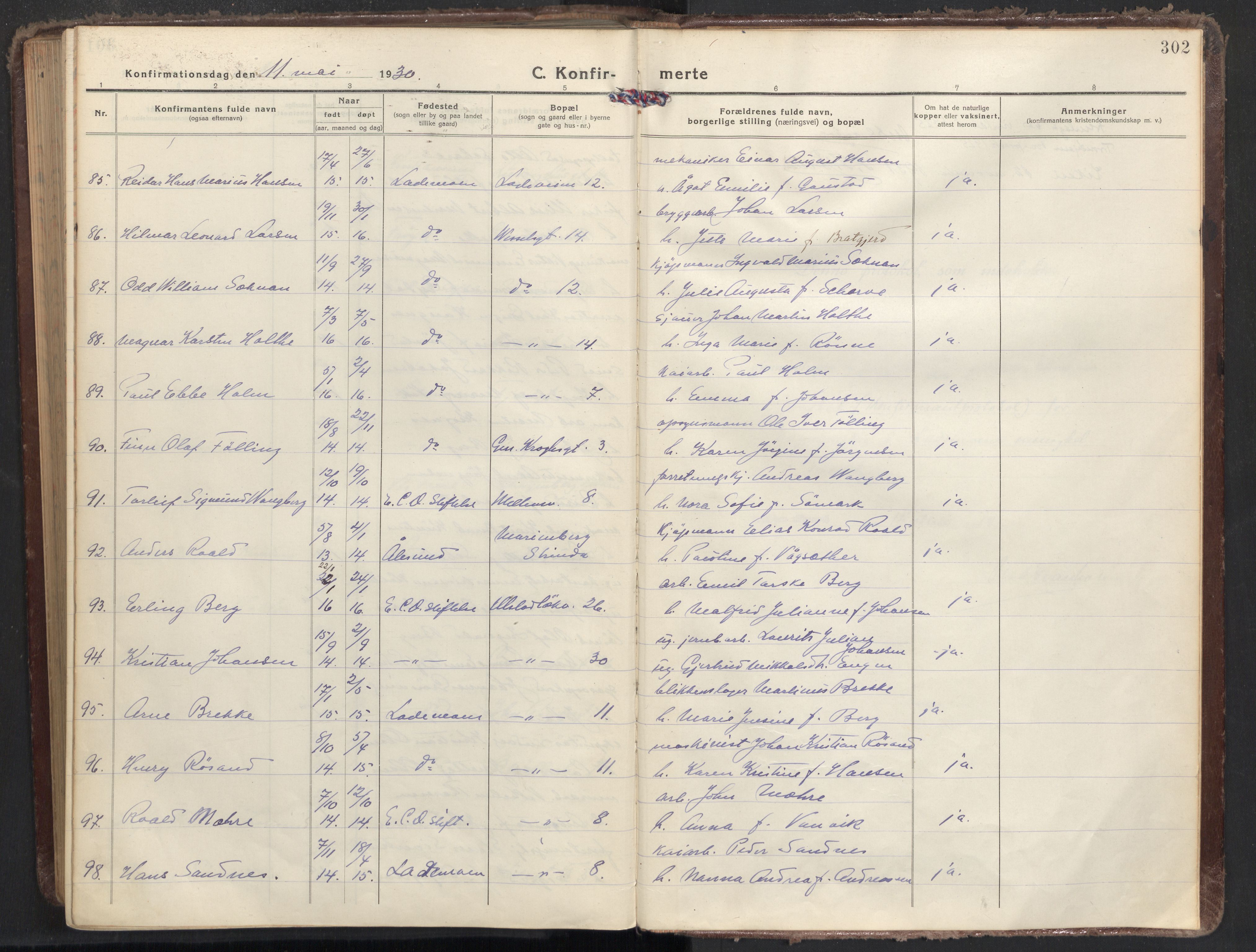 Ministerialprotokoller, klokkerbøker og fødselsregistre - Sør-Trøndelag, AV/SAT-A-1456/605/L0247: Parish register (official) no. 605A09, 1918-1930, p. 302