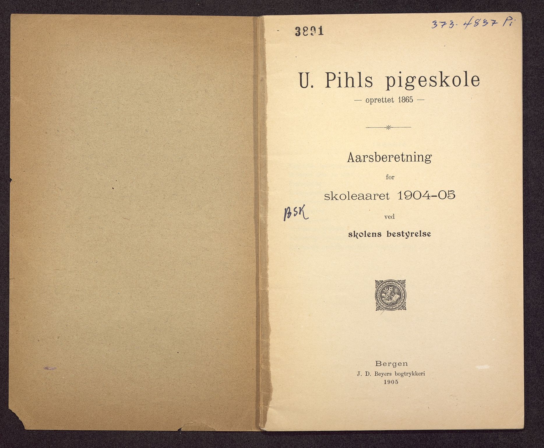 U Pihls skole, BBA/A-1248/M/Ma/L0001/0016: Årsmeldinger / Årsmelding 1904 - 1905, 1904-1905