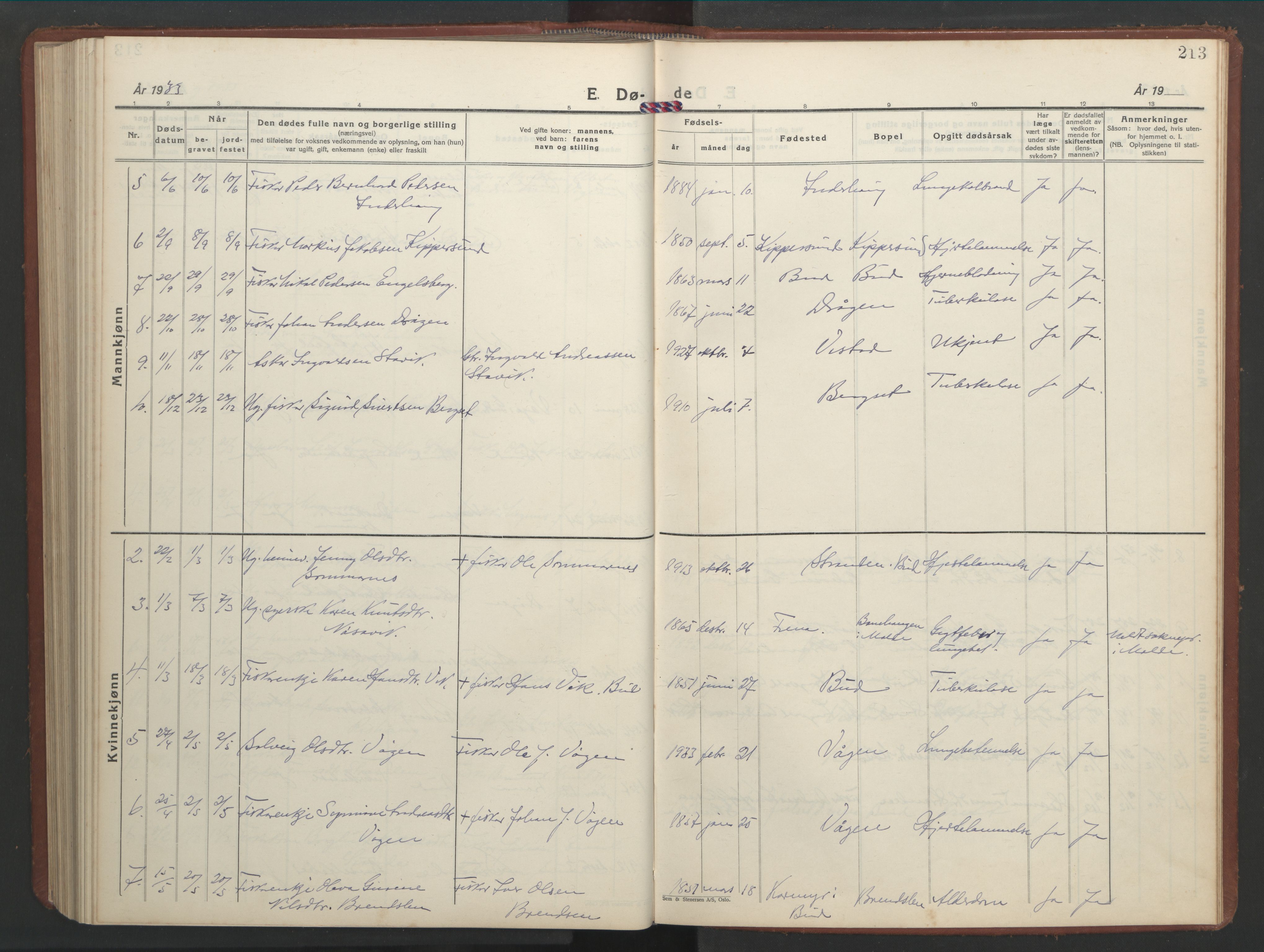 Ministerialprotokoller, klokkerbøker og fødselsregistre - Møre og Romsdal, AV/SAT-A-1454/566/L0775: Parish register (copy) no. 566C04, 1930-1946, p. 213