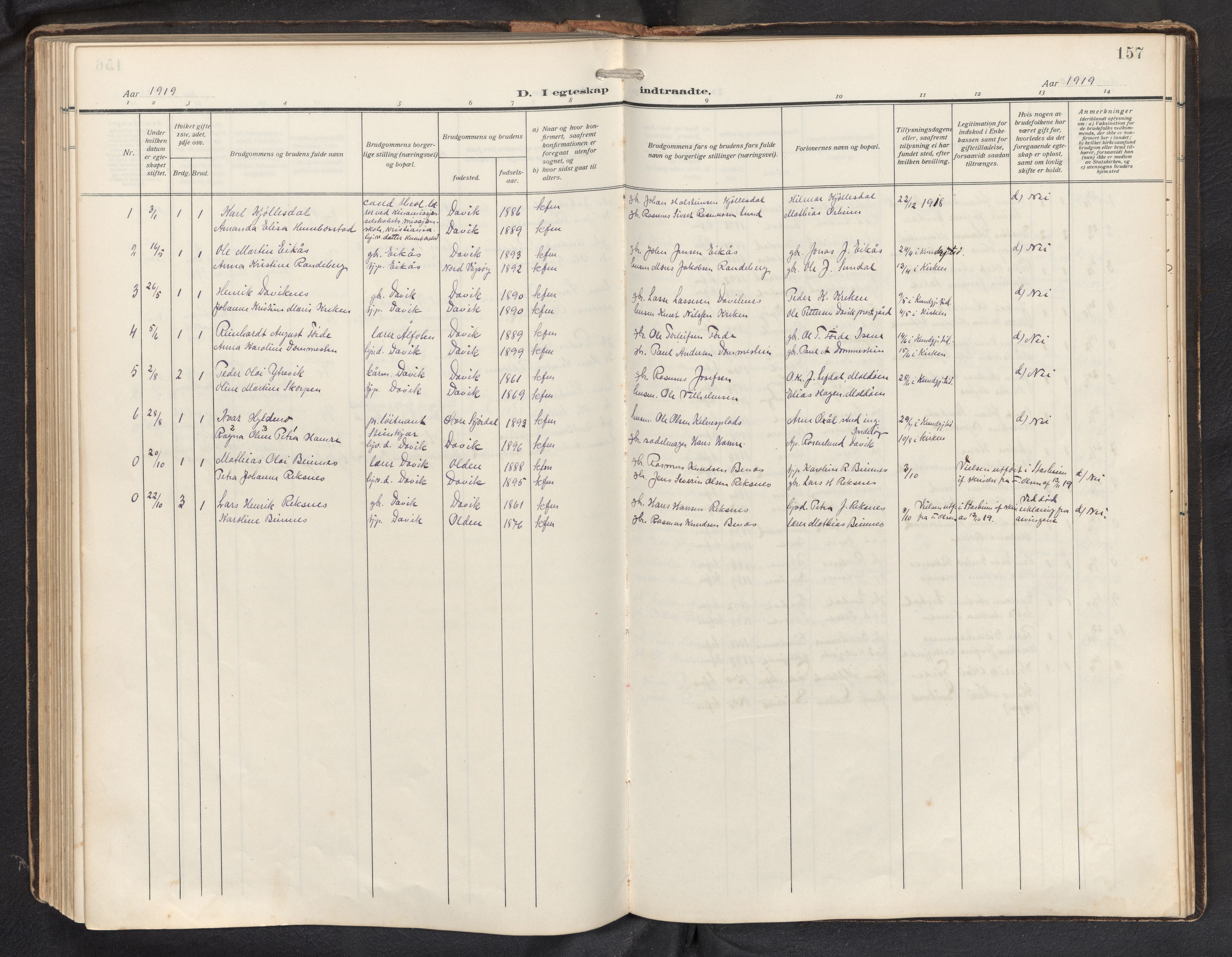 Davik sokneprestembete, AV/SAB-A-79701/H/Hab/Haba/L0003: Parish register (copy) no. A 3, 1912-1947, p. 156b-157a