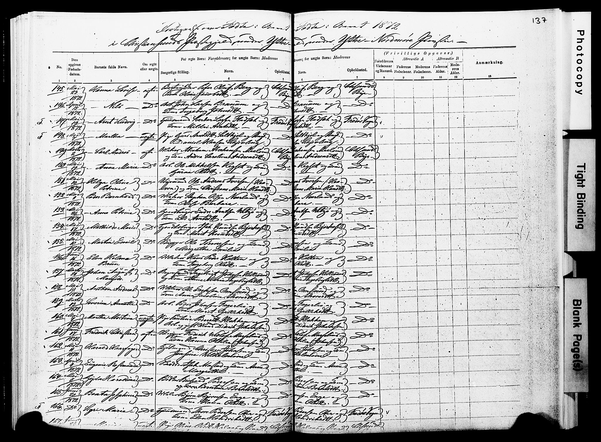 Ministerialprotokoller, klokkerbøker og fødselsregistre - Møre og Romsdal, SAT/A-1454/572/L0857: Parish register (official) no. 572D01, 1866-1872, p. 136-137