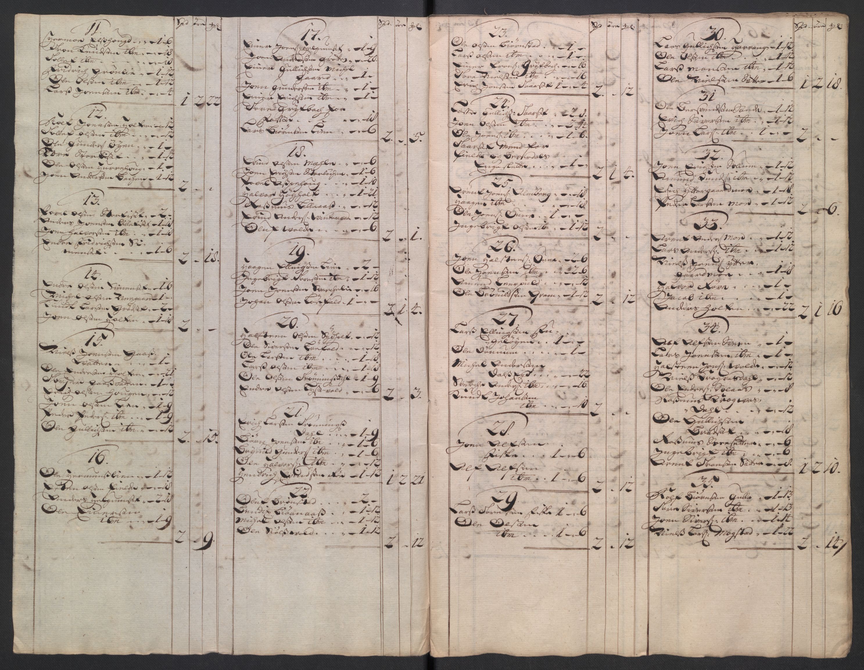 Rentekammeret inntil 1814, Reviderte regnskaper, Fogderegnskap, RA/EA-4092/R56/L3755: Fogderegnskap Nordmøre, 1722, p. 82