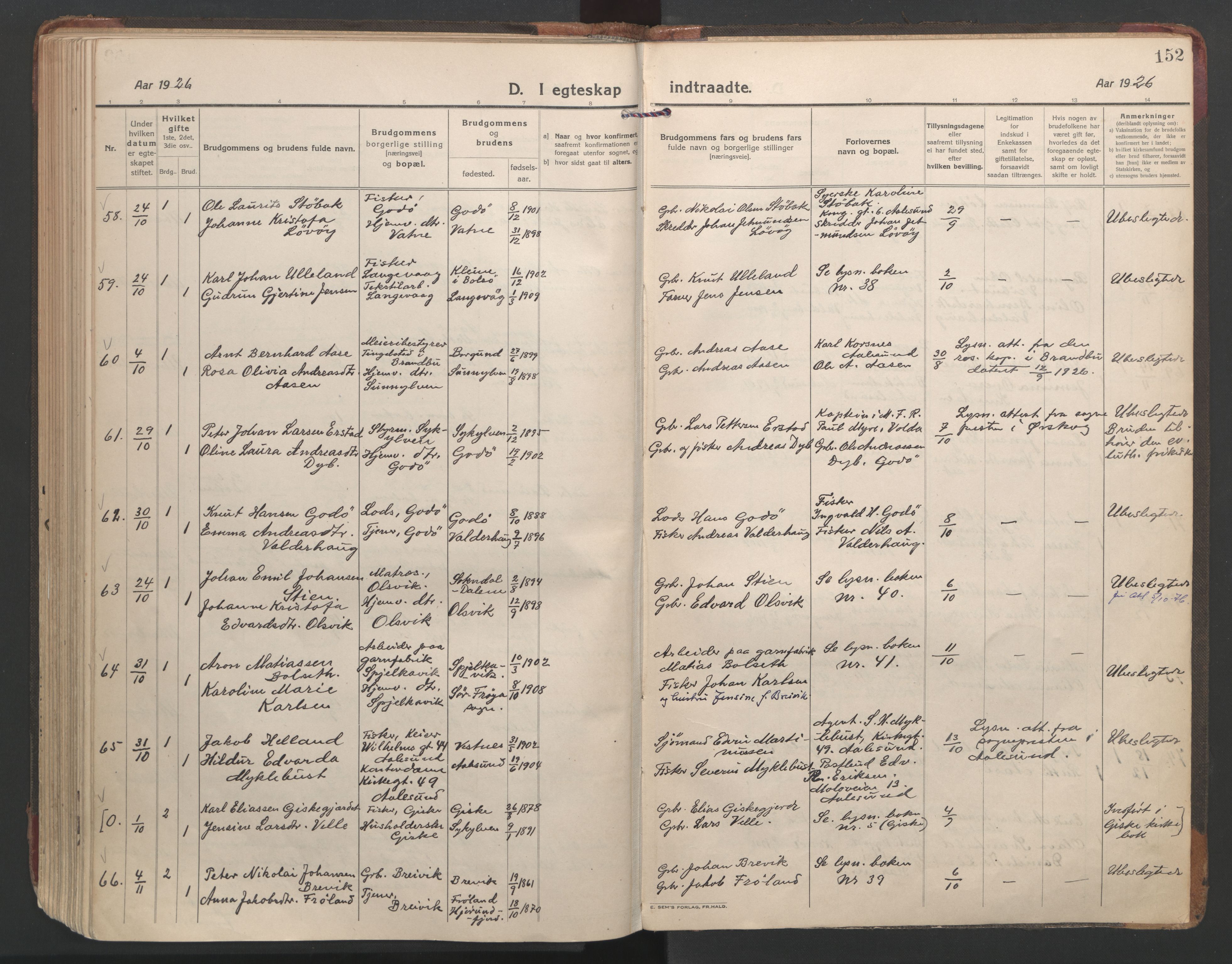 Ministerialprotokoller, klokkerbøker og fødselsregistre - Møre og Romsdal, AV/SAT-A-1454/528/L0412: Parish register (official) no. 528A21, 1920-1926, p. 152