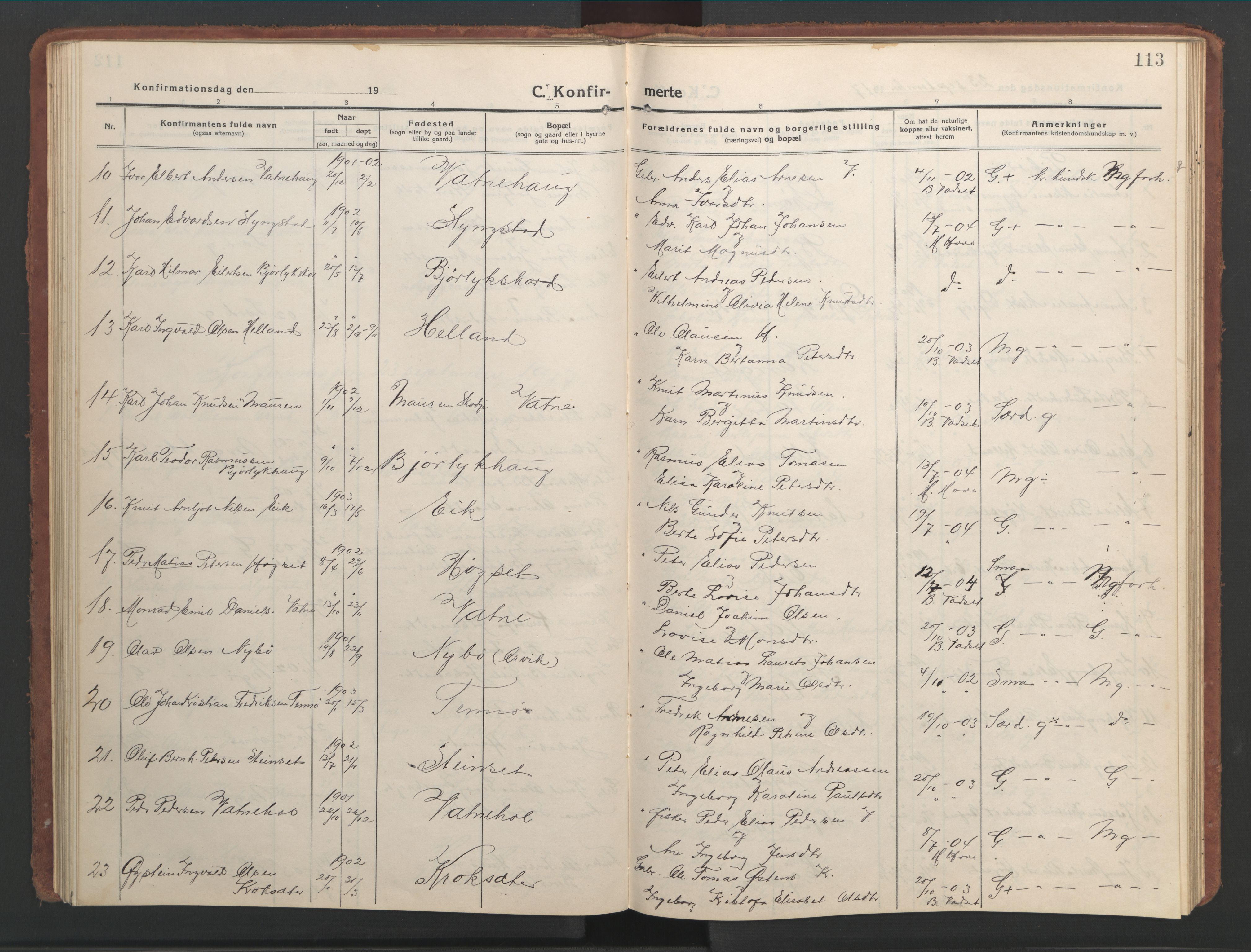 Ministerialprotokoller, klokkerbøker og fødselsregistre - Møre og Romsdal, AV/SAT-A-1454/525/L0378: Parish register (copy) no. 525C04, 1915-1947, p. 113