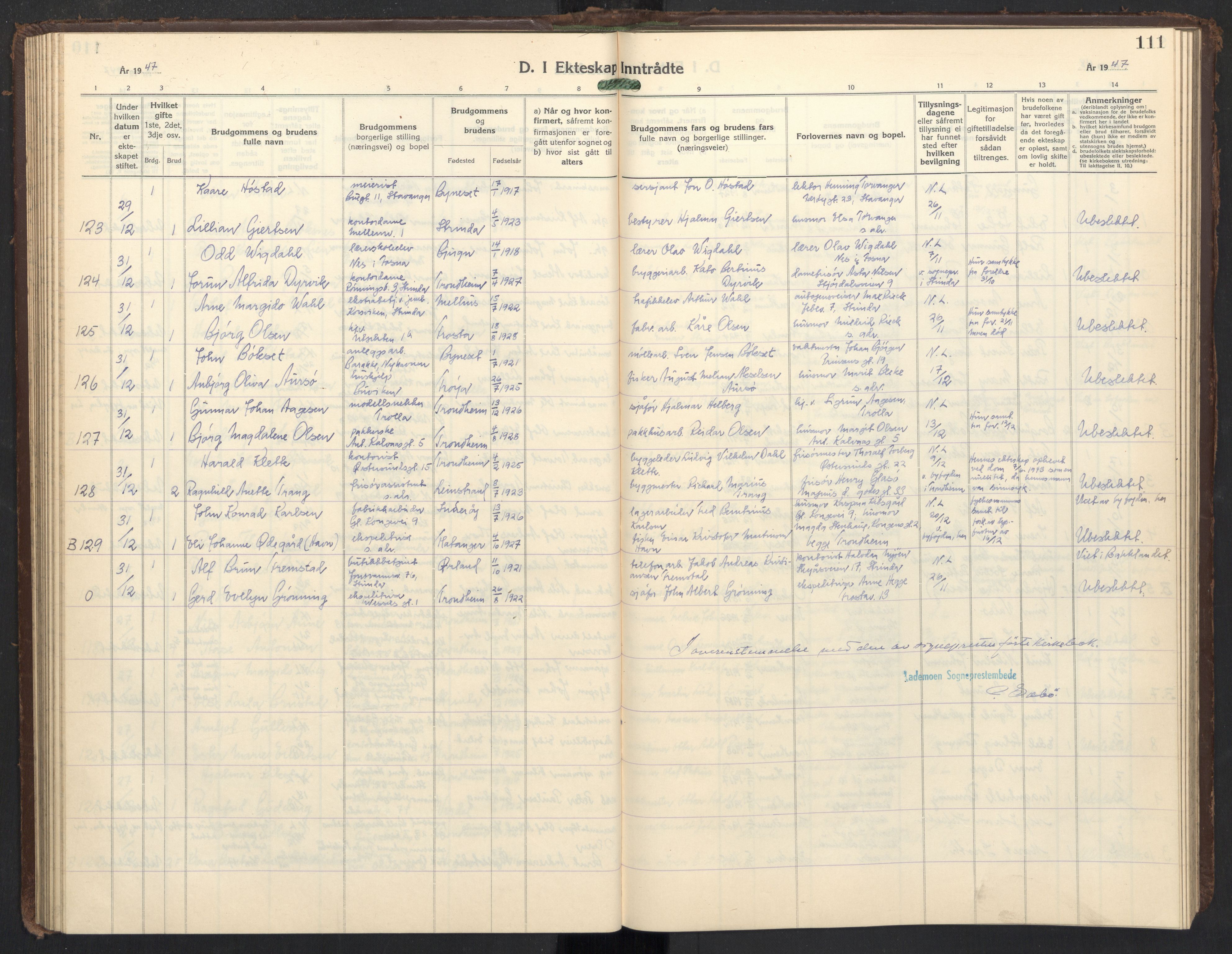Ministerialprotokoller, klokkerbøker og fødselsregistre - Sør-Trøndelag, AV/SAT-A-1456/605/L0263: Parish register (copy) no. 605C10, 1938-1949, p. 111