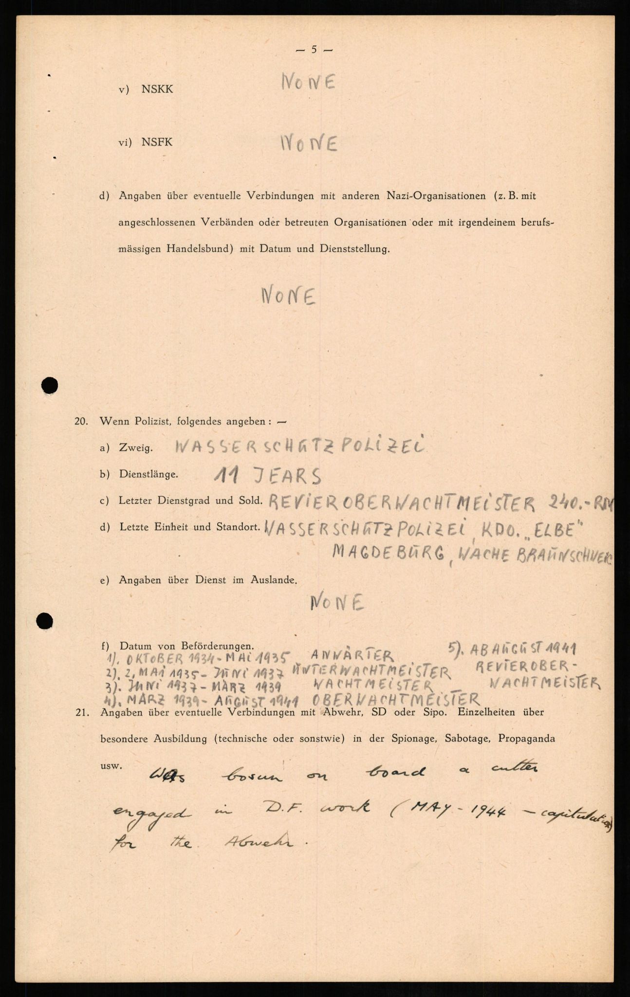 Forsvaret, Forsvarets overkommando II, AV/RA-RAFA-3915/D/Db/L0009: CI Questionaires. Tyske okkupasjonsstyrker i Norge. Tyskere., 1945-1946, p. 507